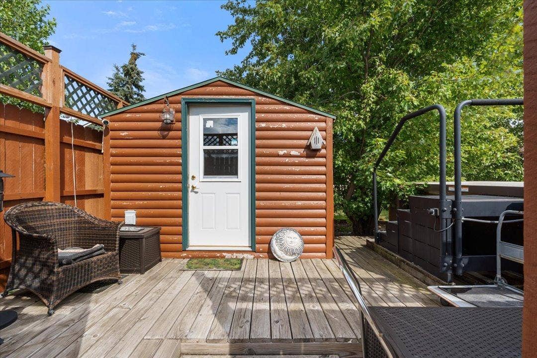 1435 Anne Street NW, Bemidji, MN 56601 Sauna building