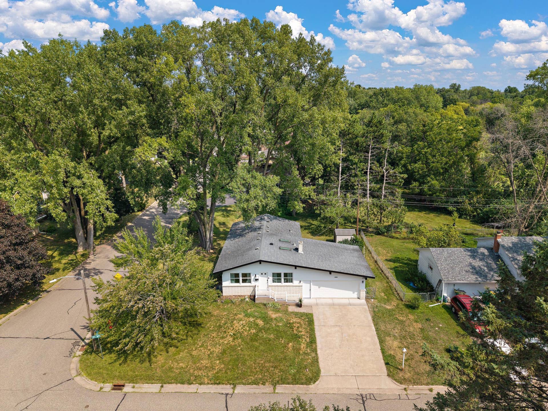 231 Birchwood Drive N, Stillwater, MN 55082 231 Birchwood Drive N, Stillwater, MN 55082