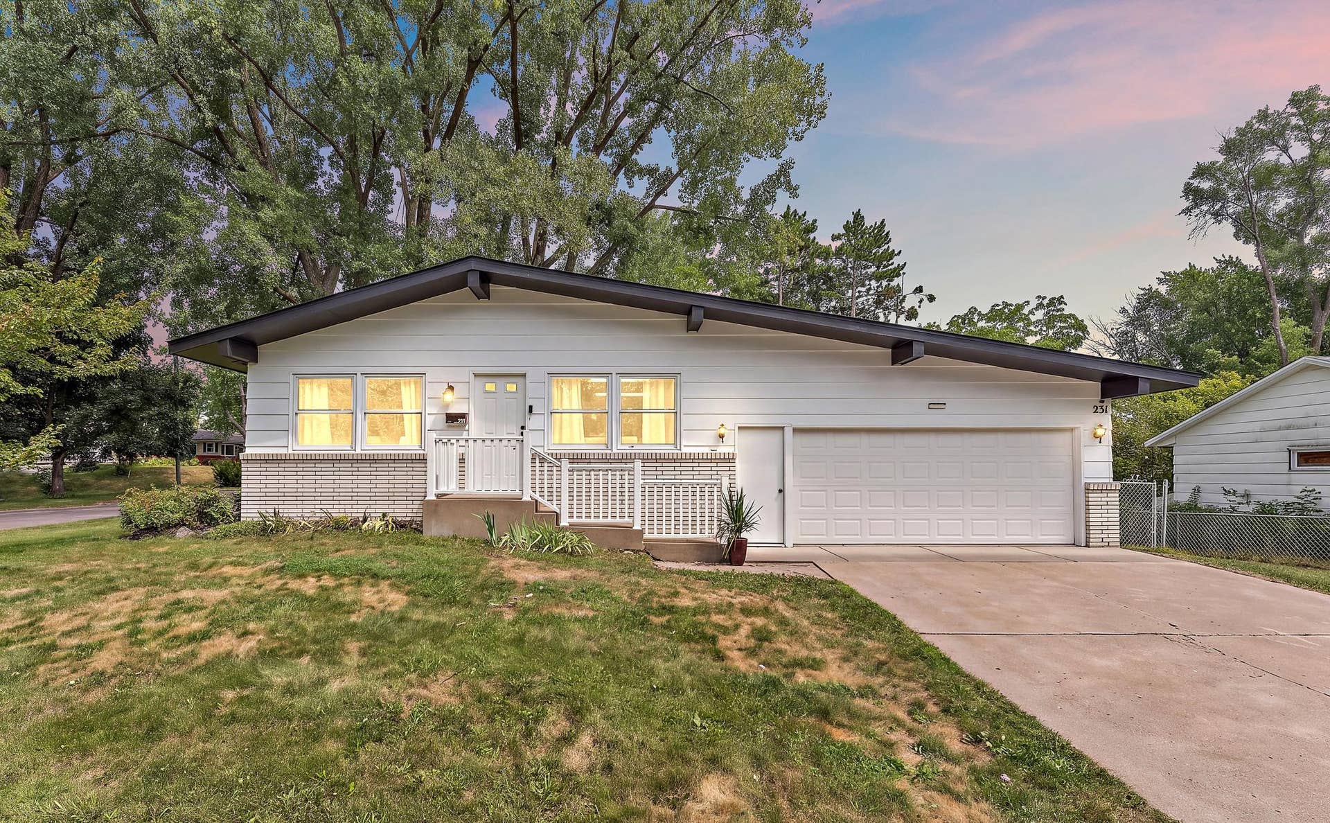 231 Birchwood Drive N, Stillwater, MN 55082 231 Birchwood Drive N, Stillwater, MN 55082