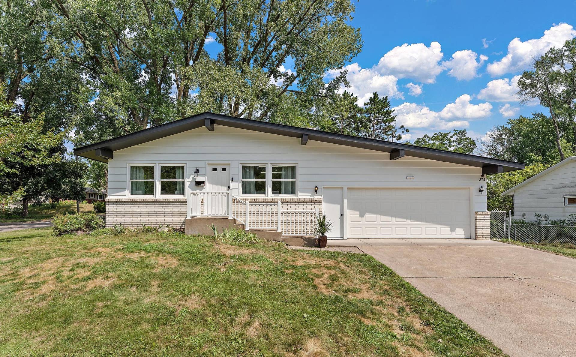 231 Birchwood Drive N, Stillwater, MN 55082 231 Birchwood Drive N, Stillwater, MN 55082