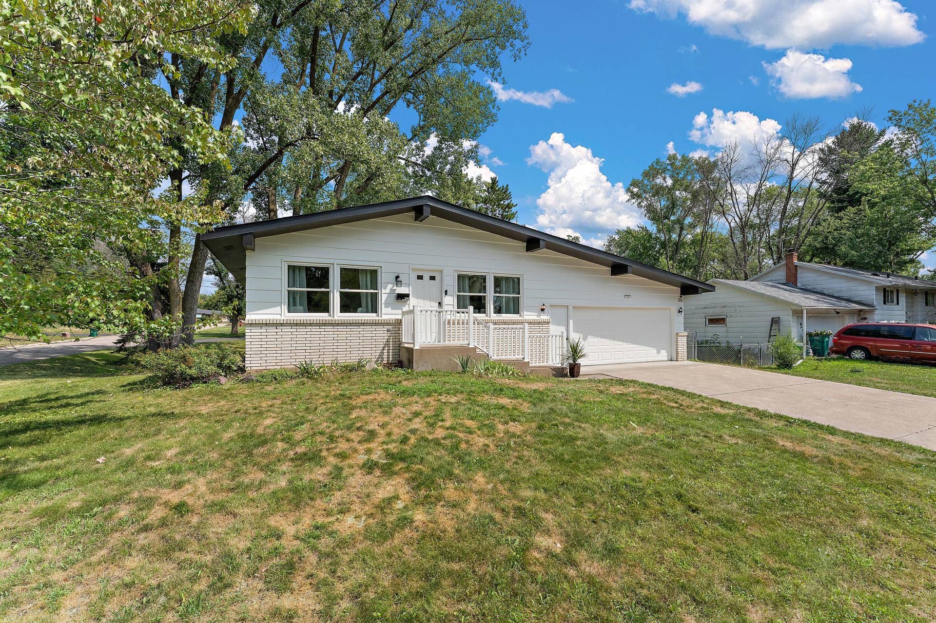 231 Birchwood Drive N, Stillwater, MN 55082 231 Birchwood Drive N, Stillwater, MN 55082