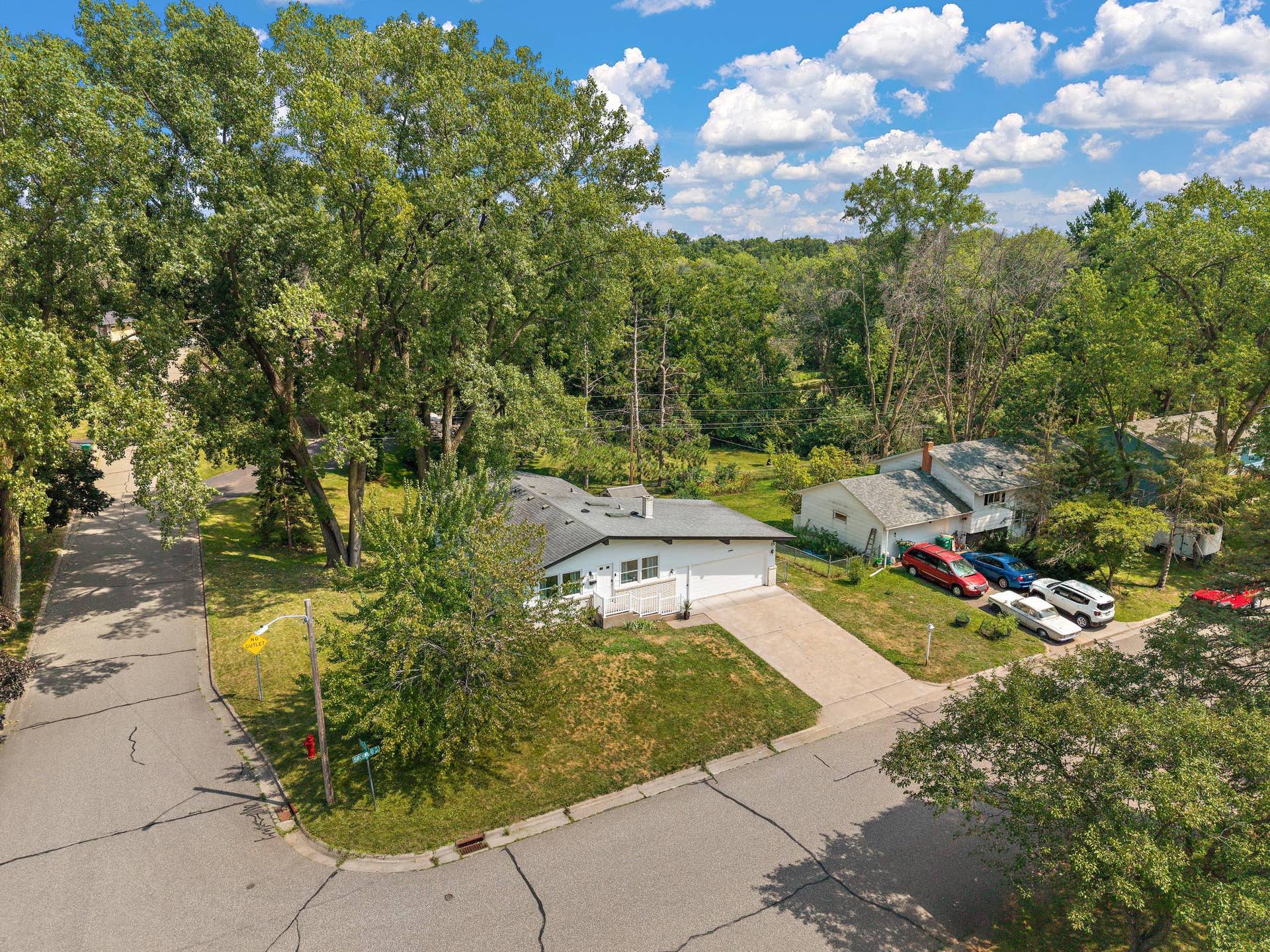 231 Birchwood Drive N, Stillwater, MN 55082 231 Birchwood Drive N, Stillwater, MN 55082
