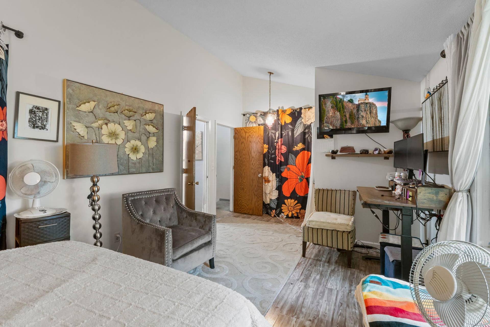 Alternate primary bedroom view