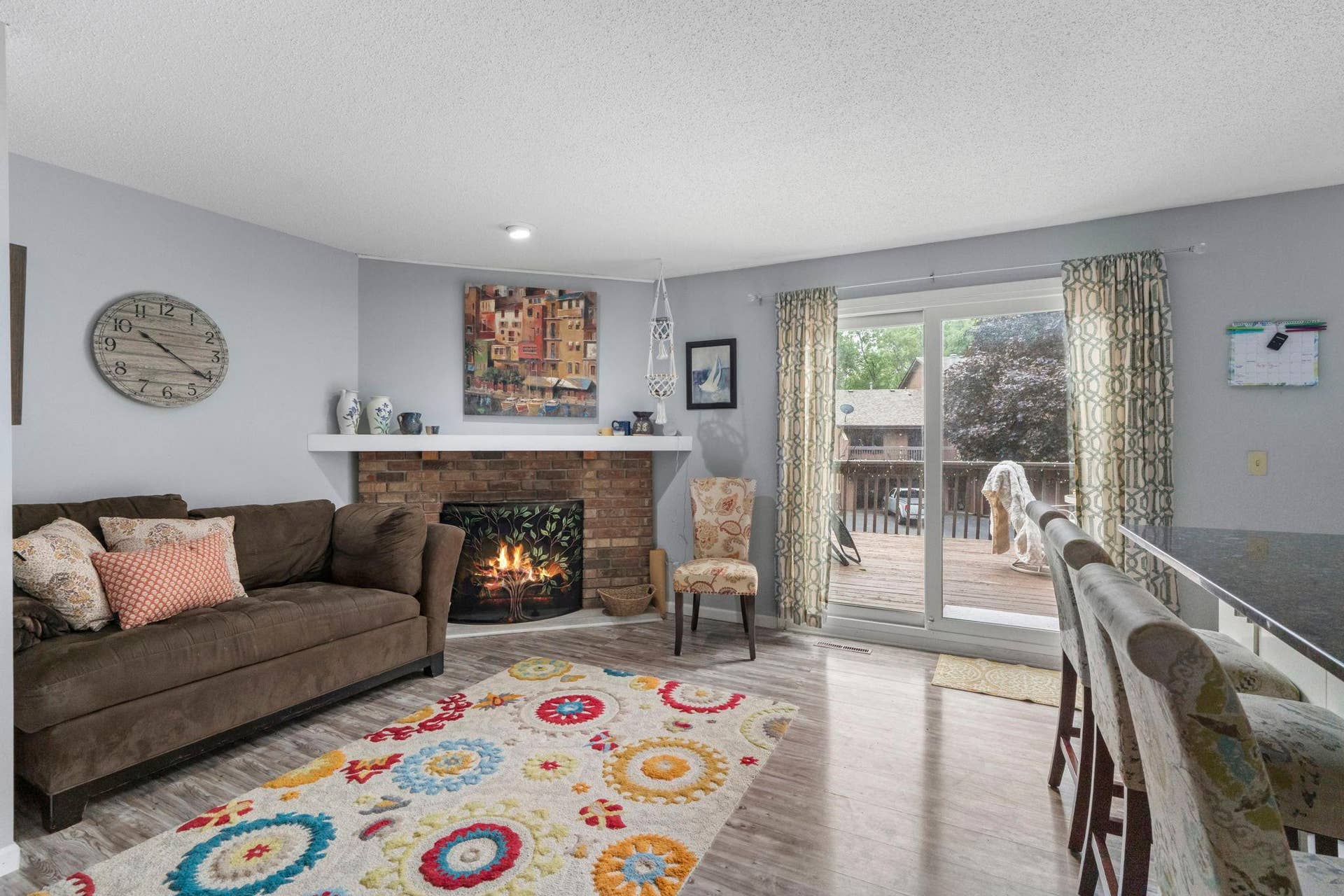 Ornamental only Fireplace