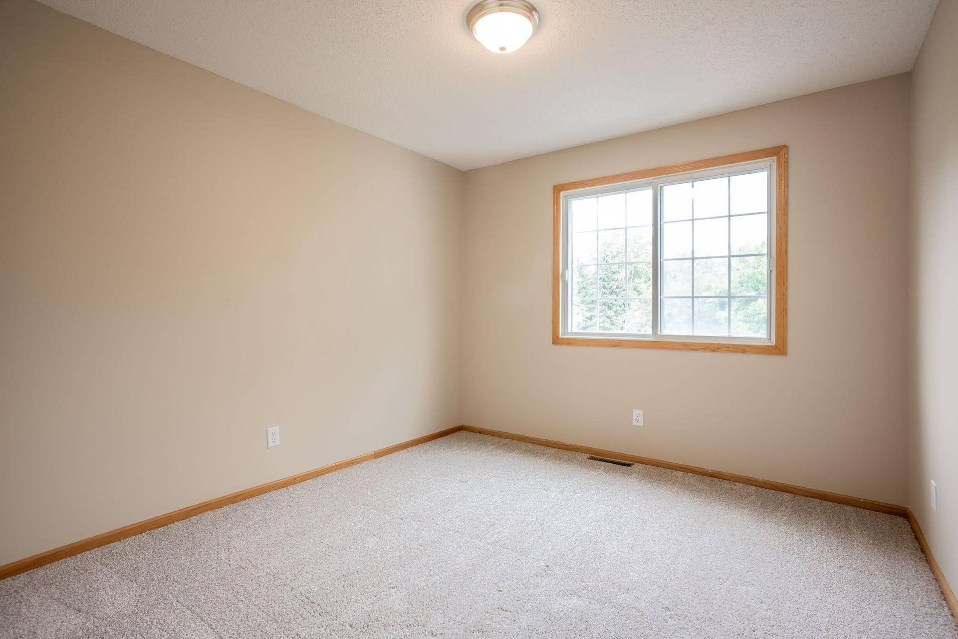 3001 Juniper Lane, #I, Woodbury, MN 55125 3001 Juniper Lane, #I, Woodbury, MN 55125