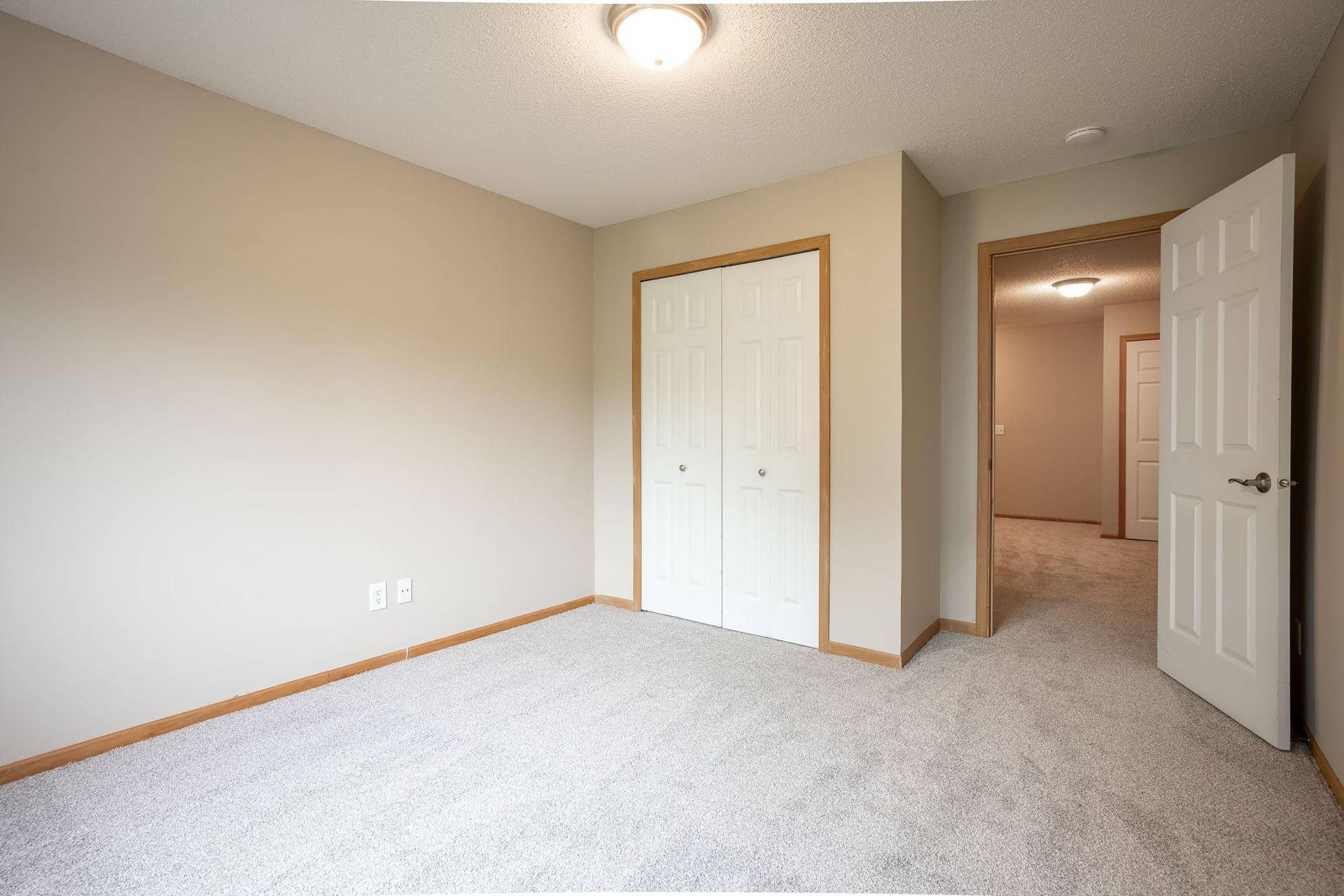 3001 Juniper Lane, #I, Woodbury, MN 55125 3001 Juniper Lane, #I, Woodbury, MN 55125