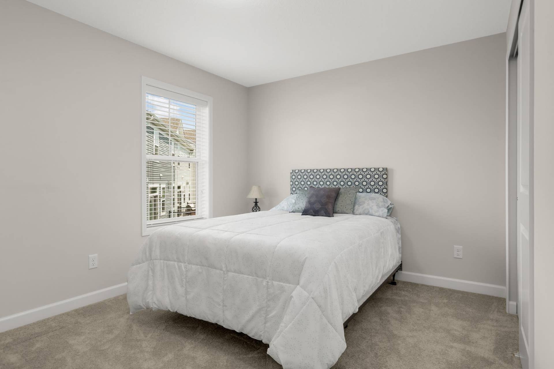 8077 Cottonwood Lane N, Maple Grove, MN 55369 Image-22.jpg