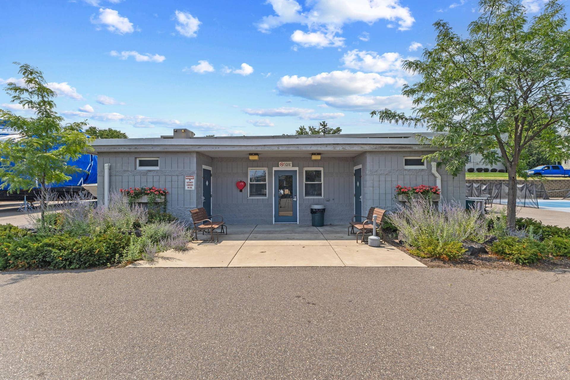 6413 Saint Croix Trail N, #220, Stillwater, MN 55082 6413 Saint Croix Trail N, #220, Stillwater, MN 55082