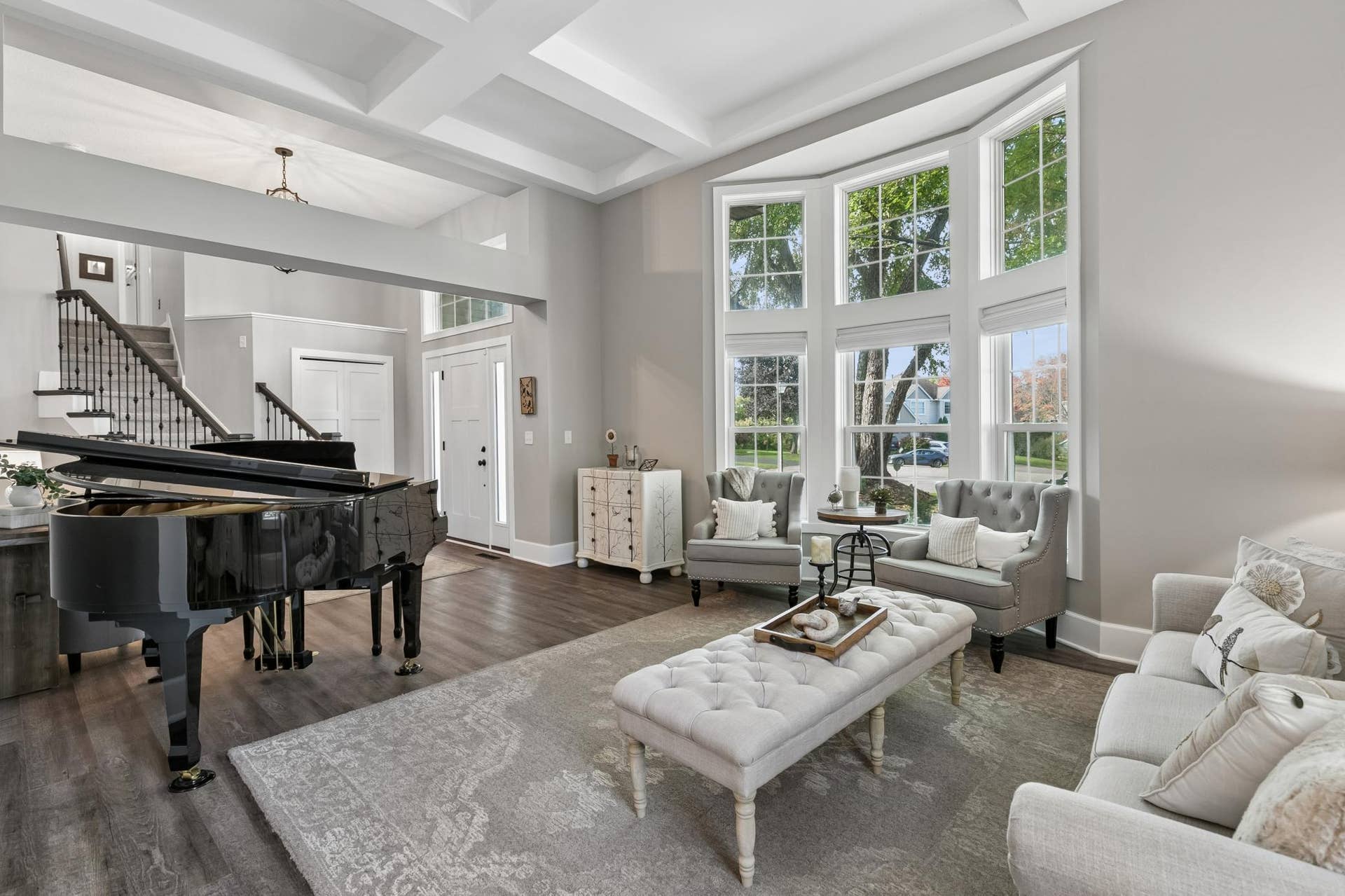 505 Severn Way, Eagan, MN 55123 The living room features a dramatic coffered ceiling and plenty of room to gather, relax, and enjoy time with family and friends.