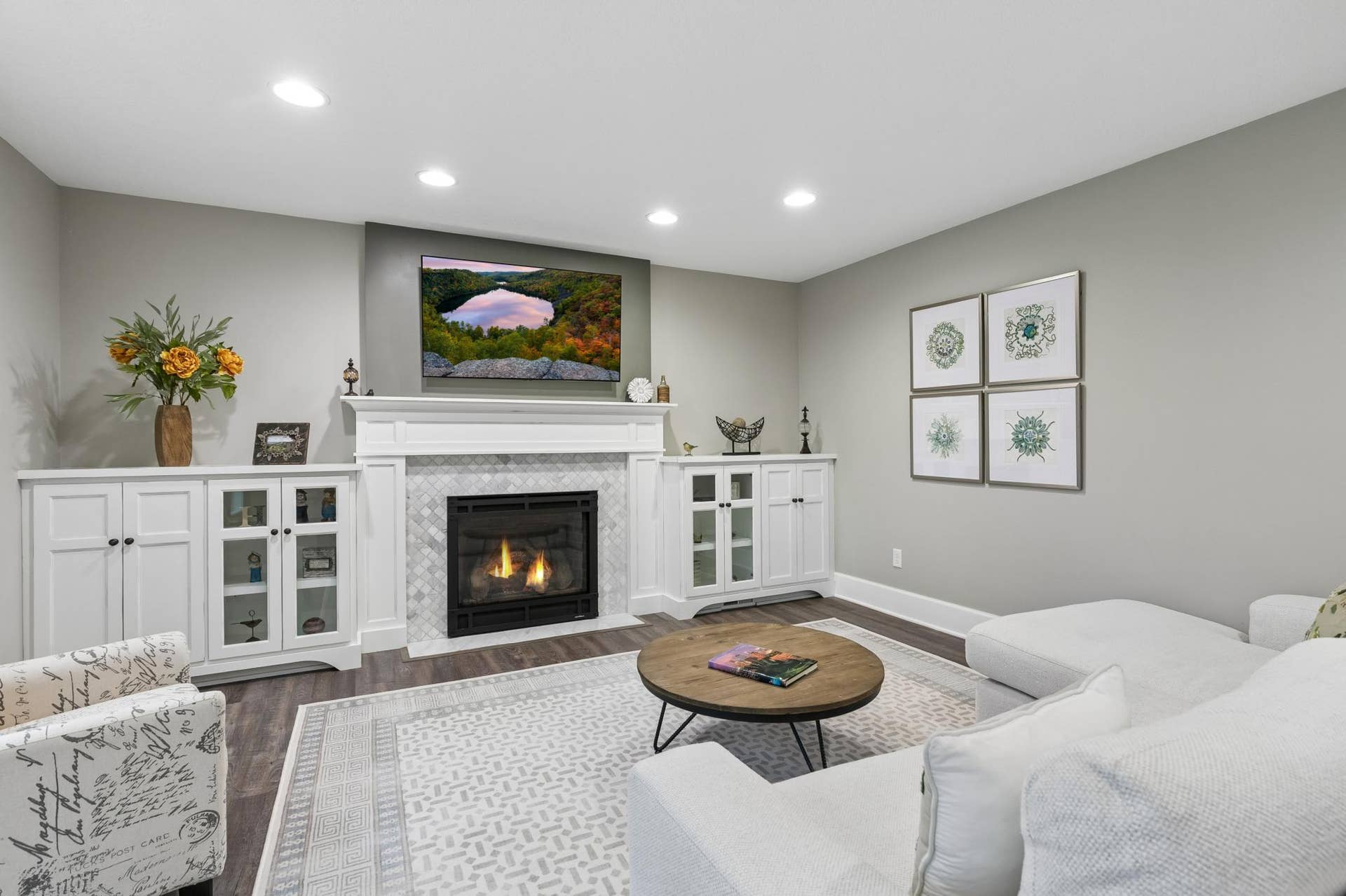 505 Severn Way, Eagan, MN 55123 The family room provides another comfortable gathering space, featuring a gas fireplace & built-in cabinetry.