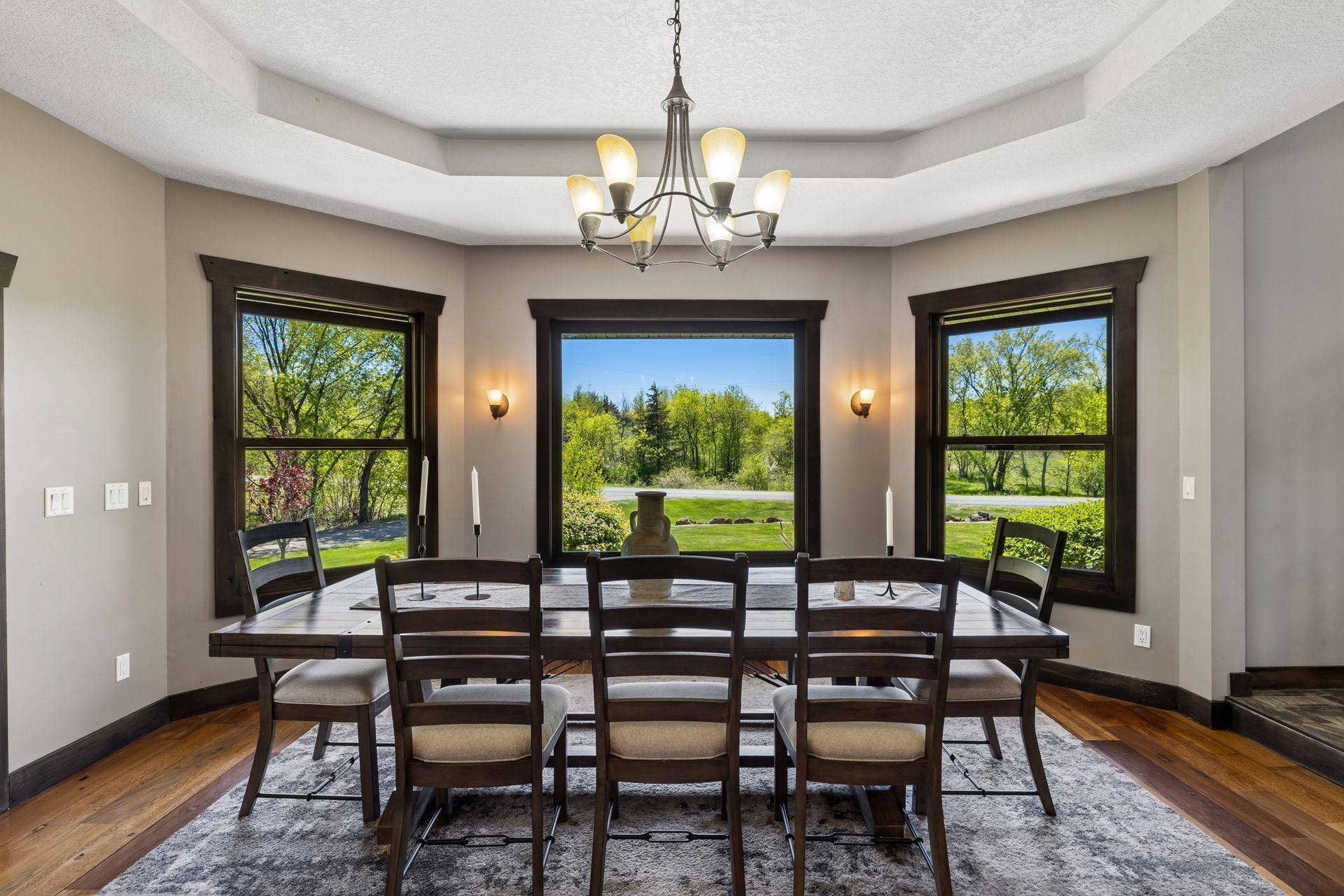 7040 132nd Street N, Hugo, MN 55038 Awesome views throughout home