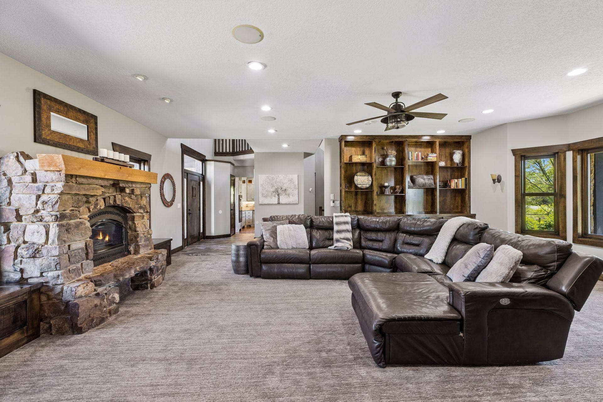 7040 132nd Street N, Hugo, MN 55038 Warm and inviting