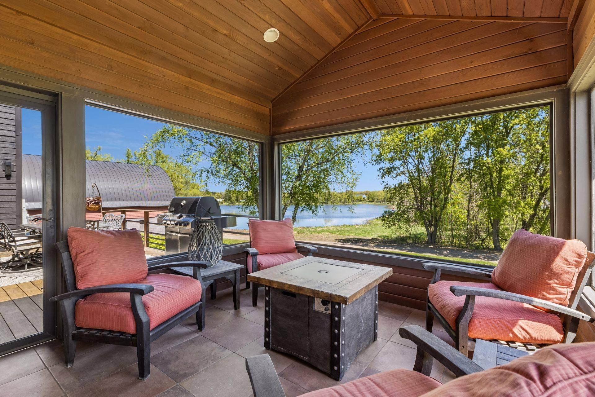 7040 132nd Street N, Hugo, MN 55038 Screen porch