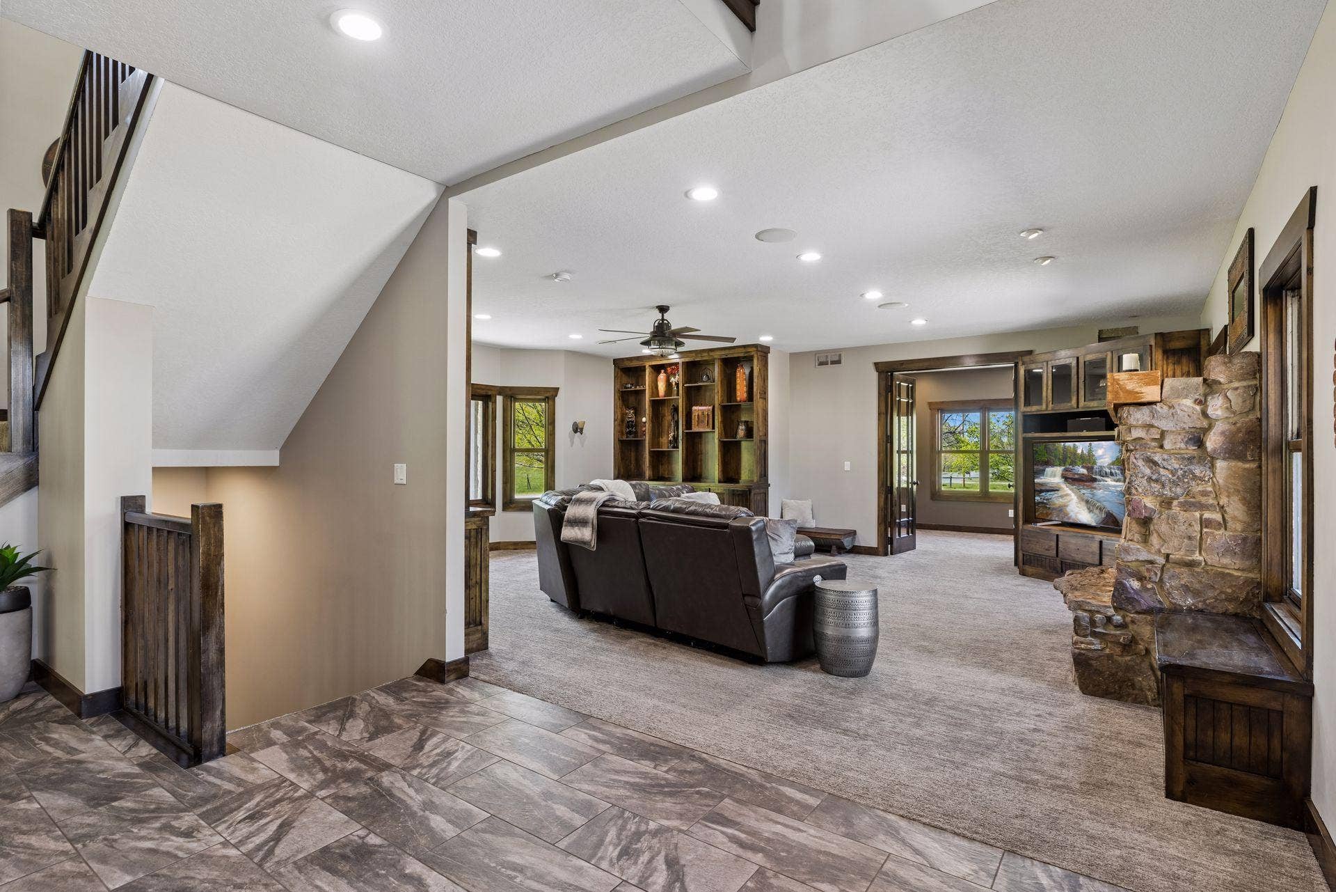 7040 132nd Street N, Hugo, MN 55038 Main level open concept