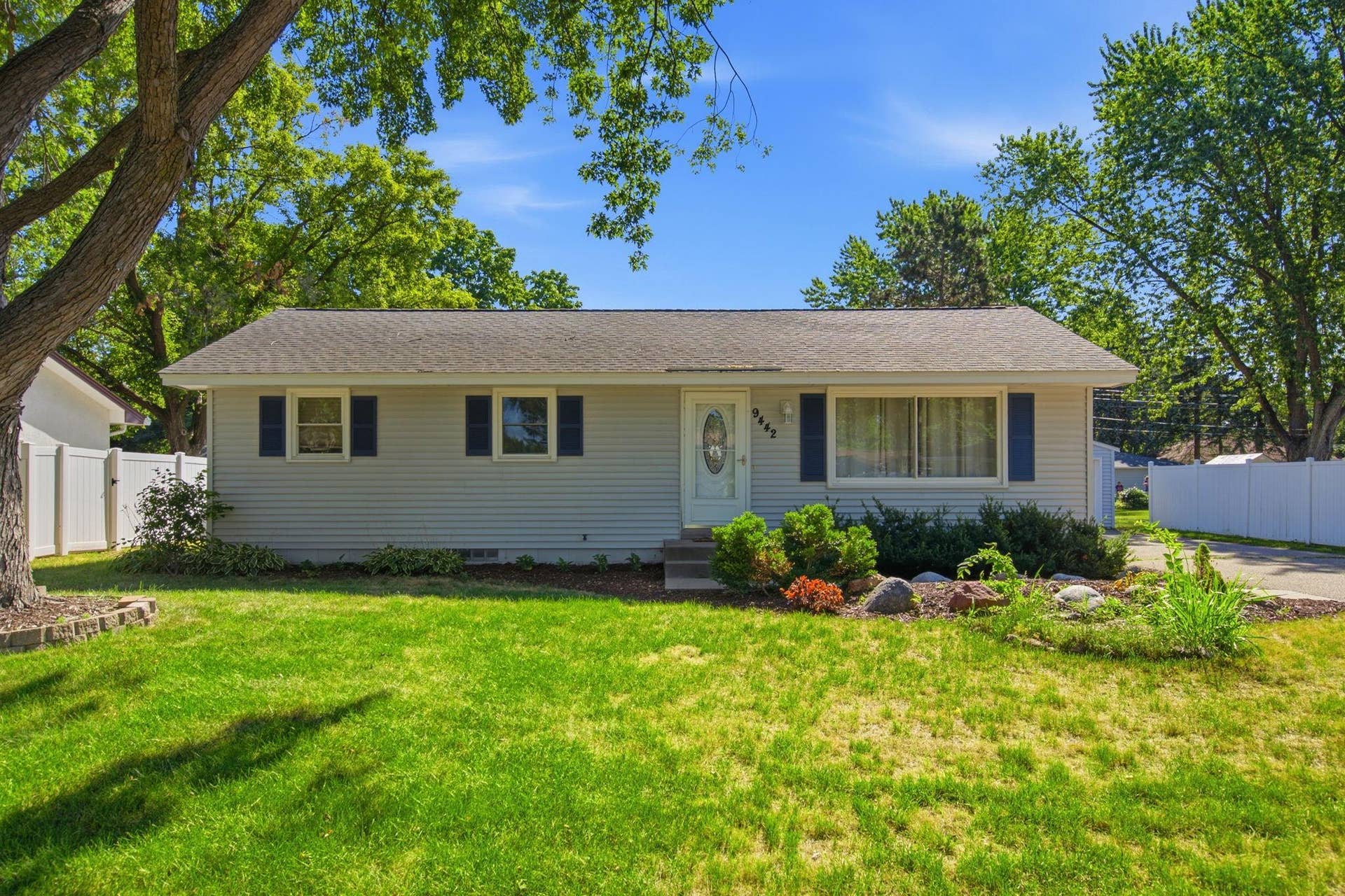 9442 Saratoga Lane N, Maple Grove, MN 55369 1-web-or-mls-001_DSC03399.jpg