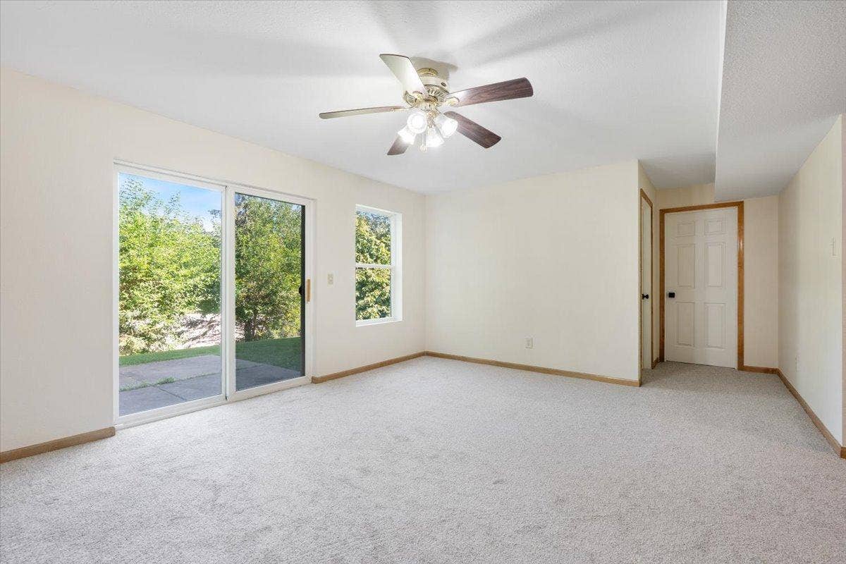 211 Pine Hollow Drive, Circle Pines, MN 55014 211 Pine Hollow Drive, Circle Pines, MN 55014