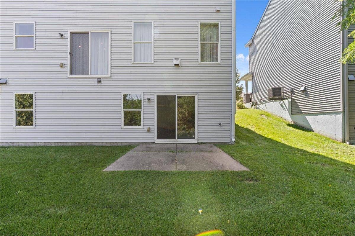 211 Pine Hollow Drive, Circle Pines, MN 55014 211 Pine Hollow Drive, Circle Pines, MN 55014