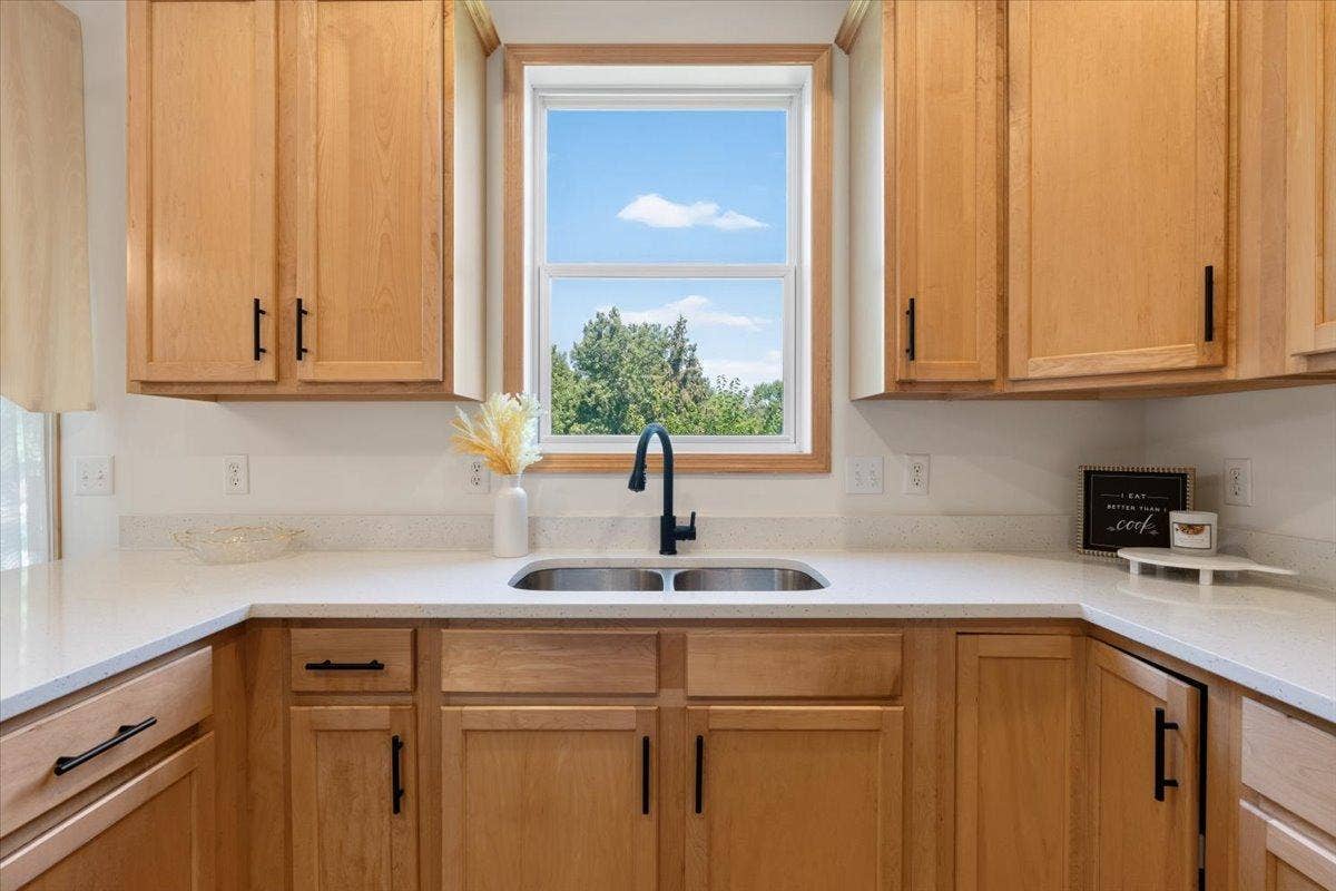 211 Pine Hollow Drive, Circle Pines, MN 55014 211 Pine Hollow Drive, Circle Pines, MN 55014
