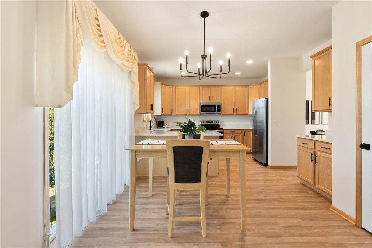 211 Pine Hollow Drive, Circle Pines, MN 55014 211 Pine Hollow Drive, Circle Pines, MN 55014