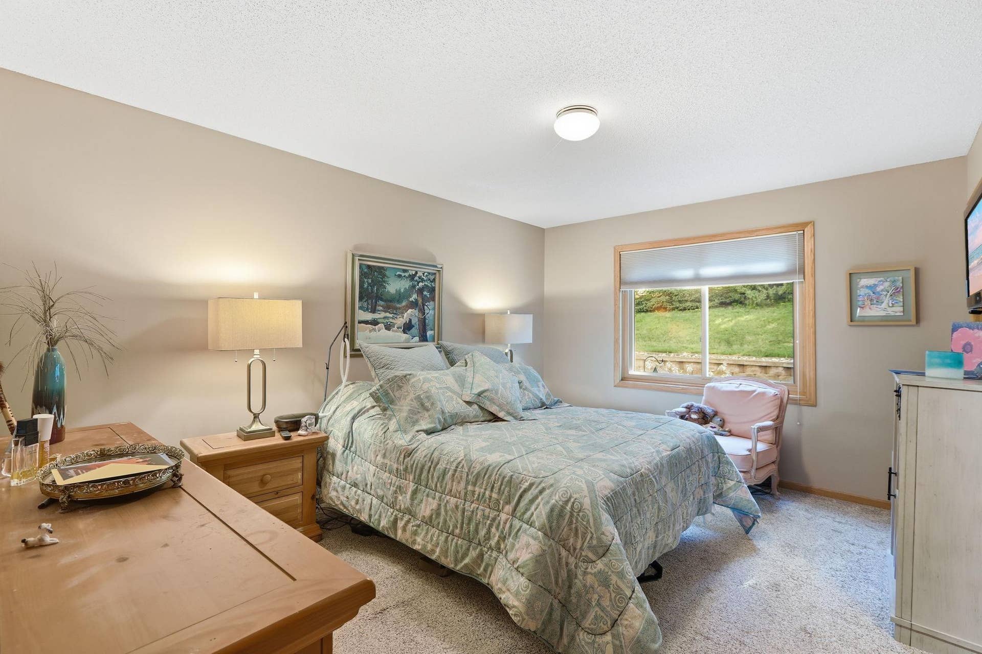 7590 Newbury Road, Woodbury, MN 55125 15-web-or-mls-IMG_8326_with_tv.jpg