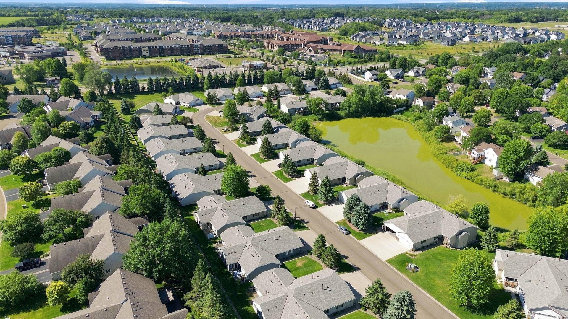 7590 Newbury Road, Woodbury, MN 55125 29-web-or-mls-DJI_0726.jpg
