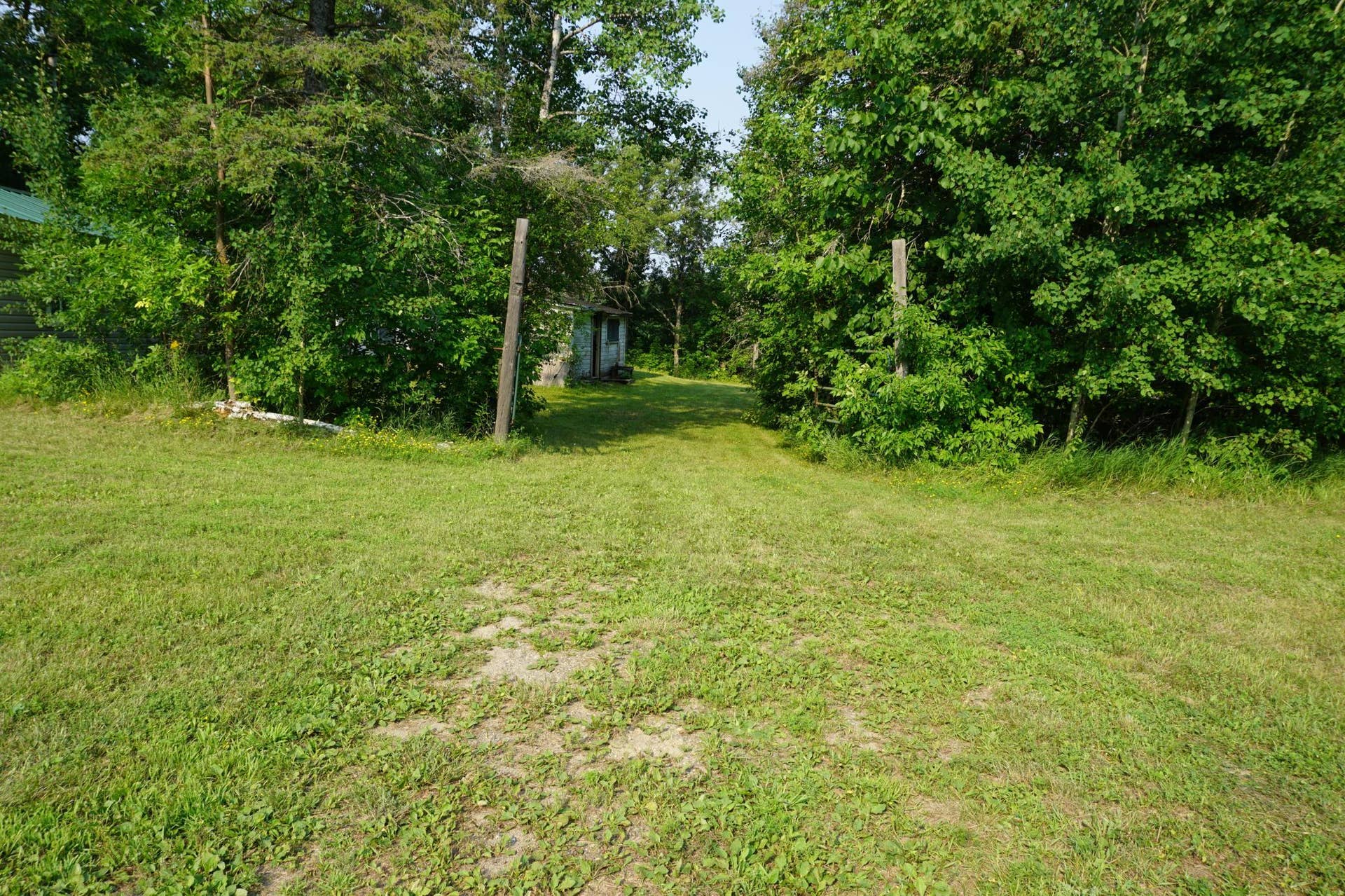 18421 Irvine Avenue NW, Bemidji, MN 56601 Entrance.JPG