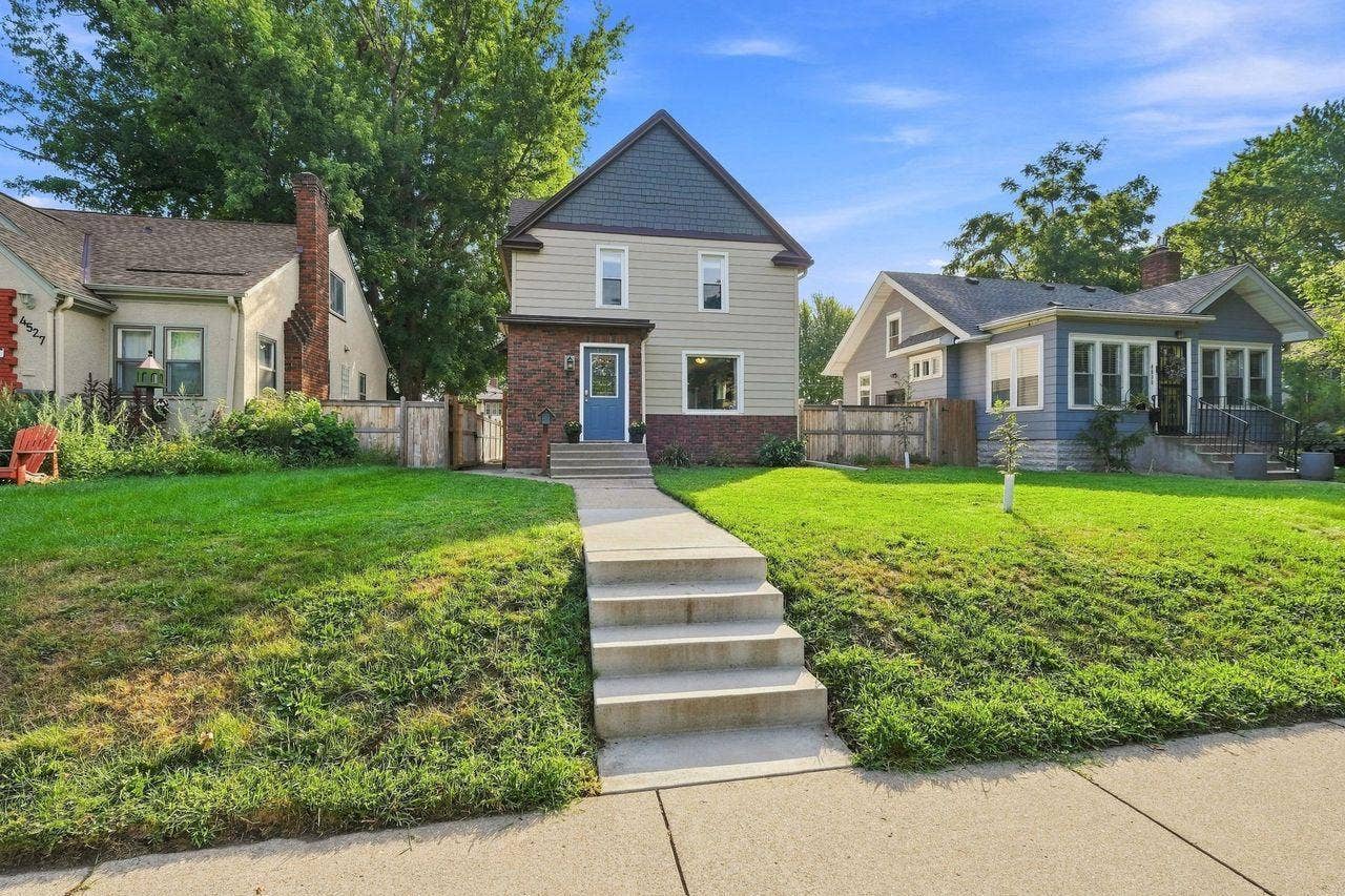 Front of home 4533 Snelling