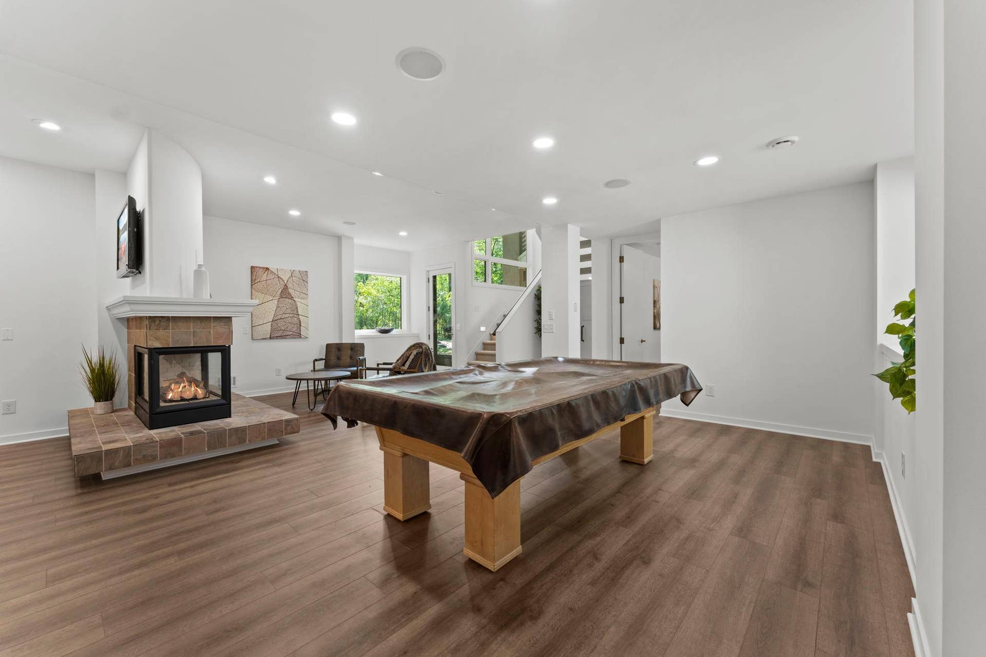 71-web-or-mls-11945 Isleton Ave N-153.jpg