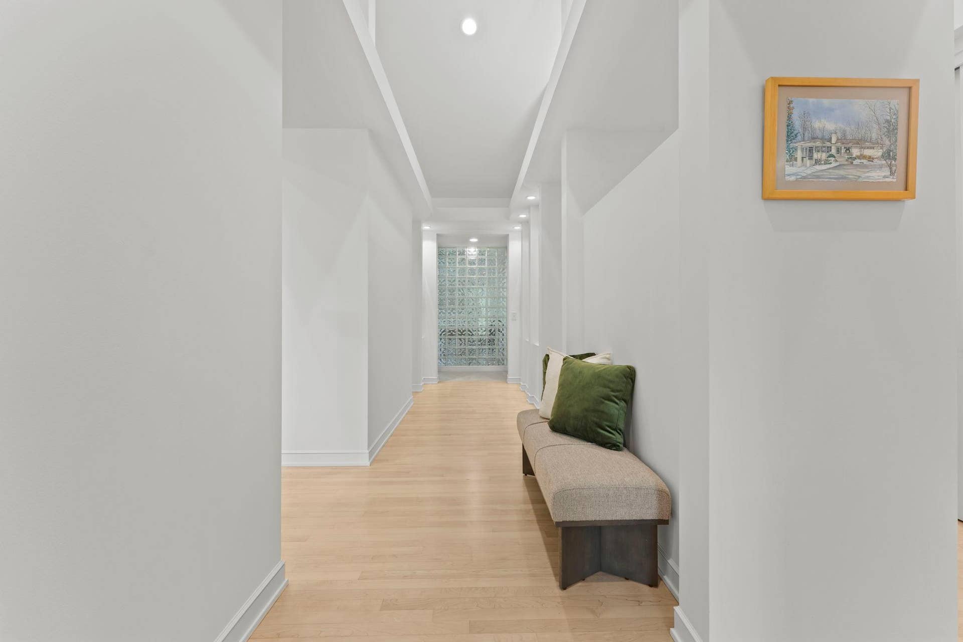 46-web-or-mls-11945 Isleton Ave N-6.jpg