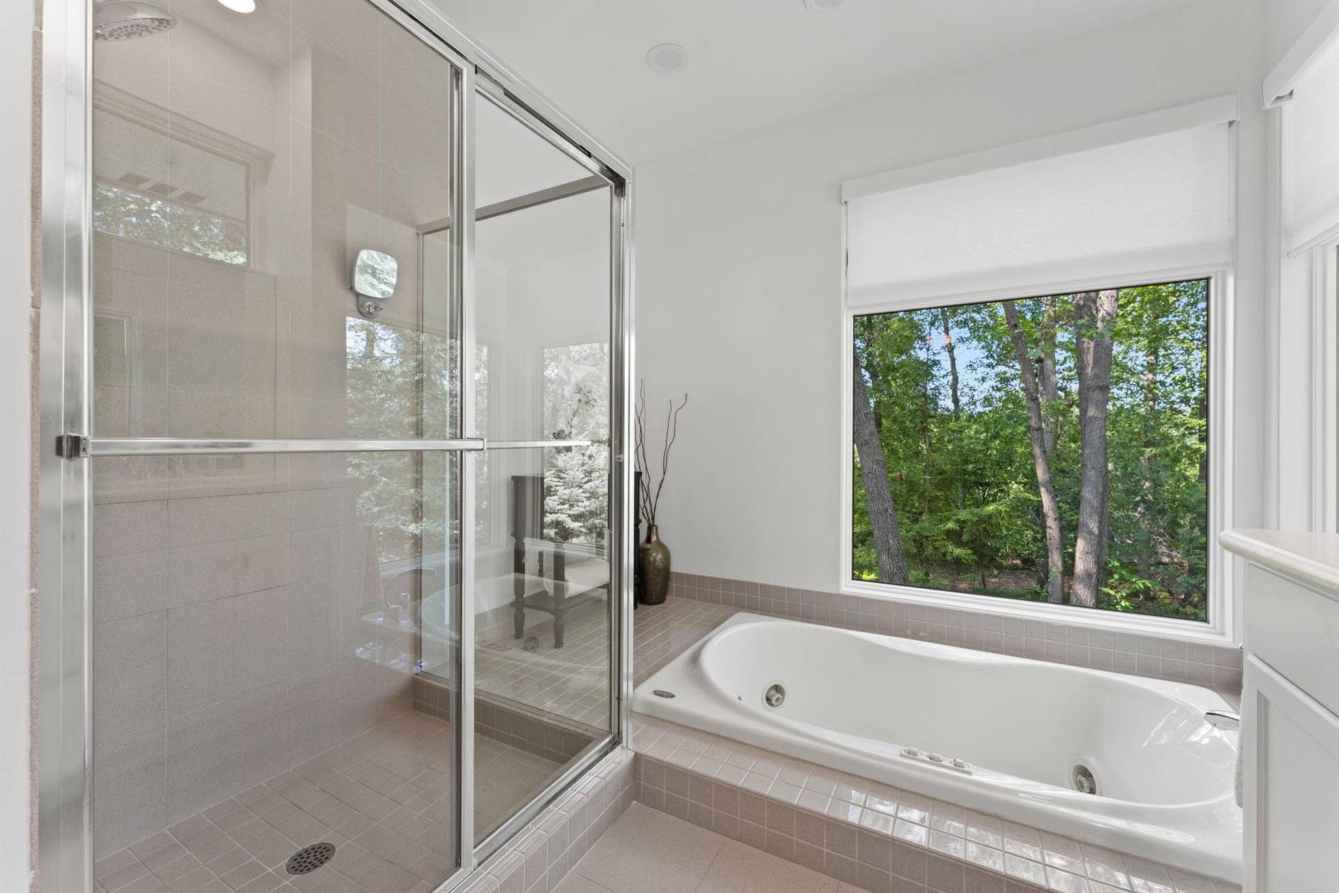 54-web-or-mls-11945 Isleton Ave N-51.jpg