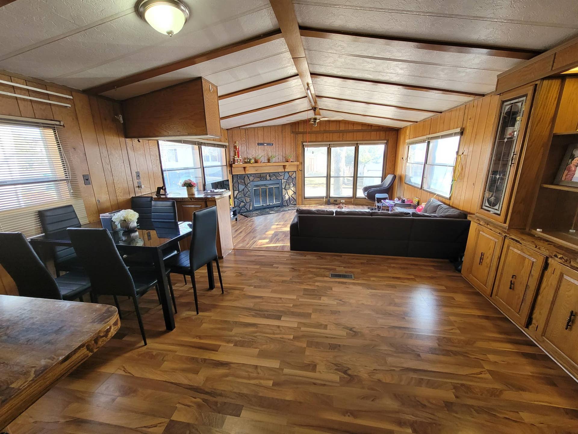 2665 Benlana Court, Maplewood, MN 55119 20250408_170504.jpg