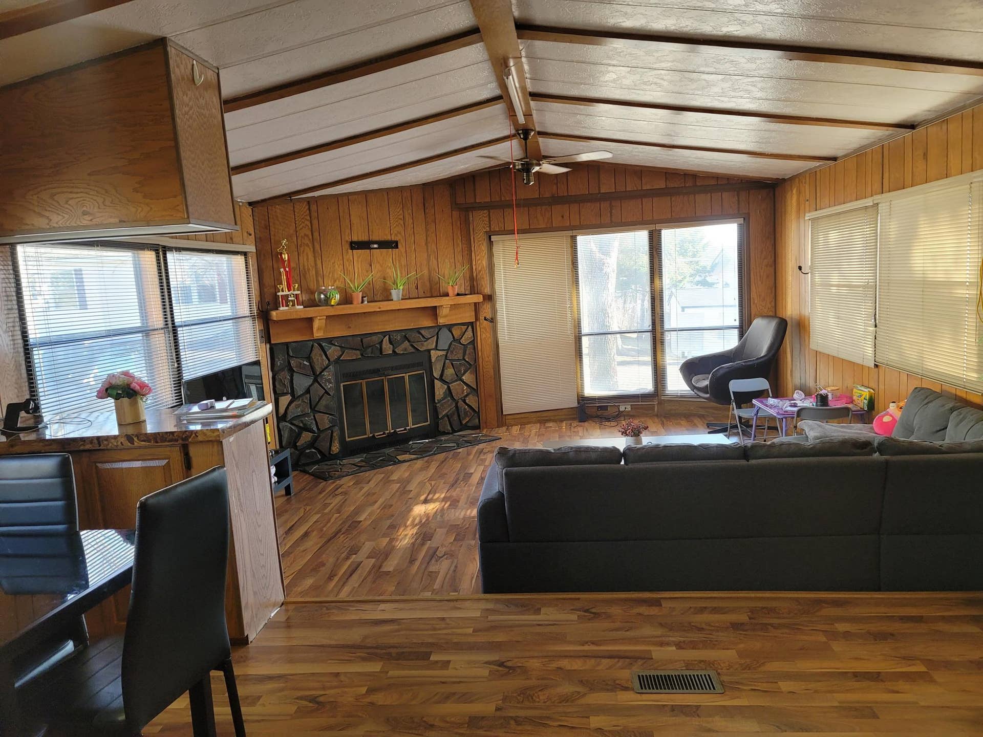 2665 Benlana Court, Maplewood, MN 55119 20250408_170326.jpg