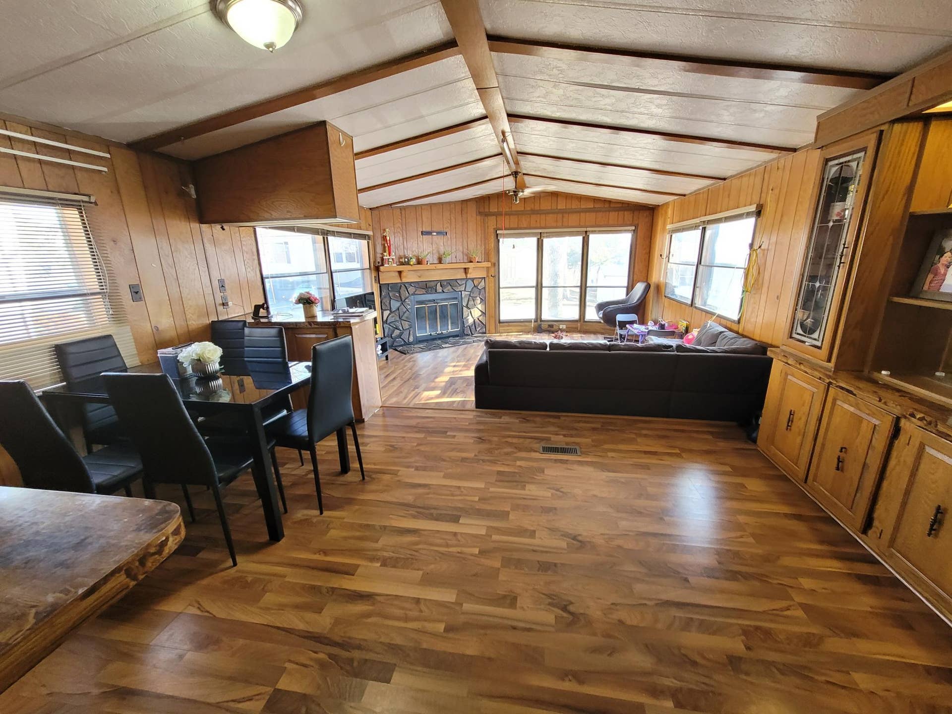 2665 Benlana Court, Maplewood, MN 55119 20250408_170509.jpg