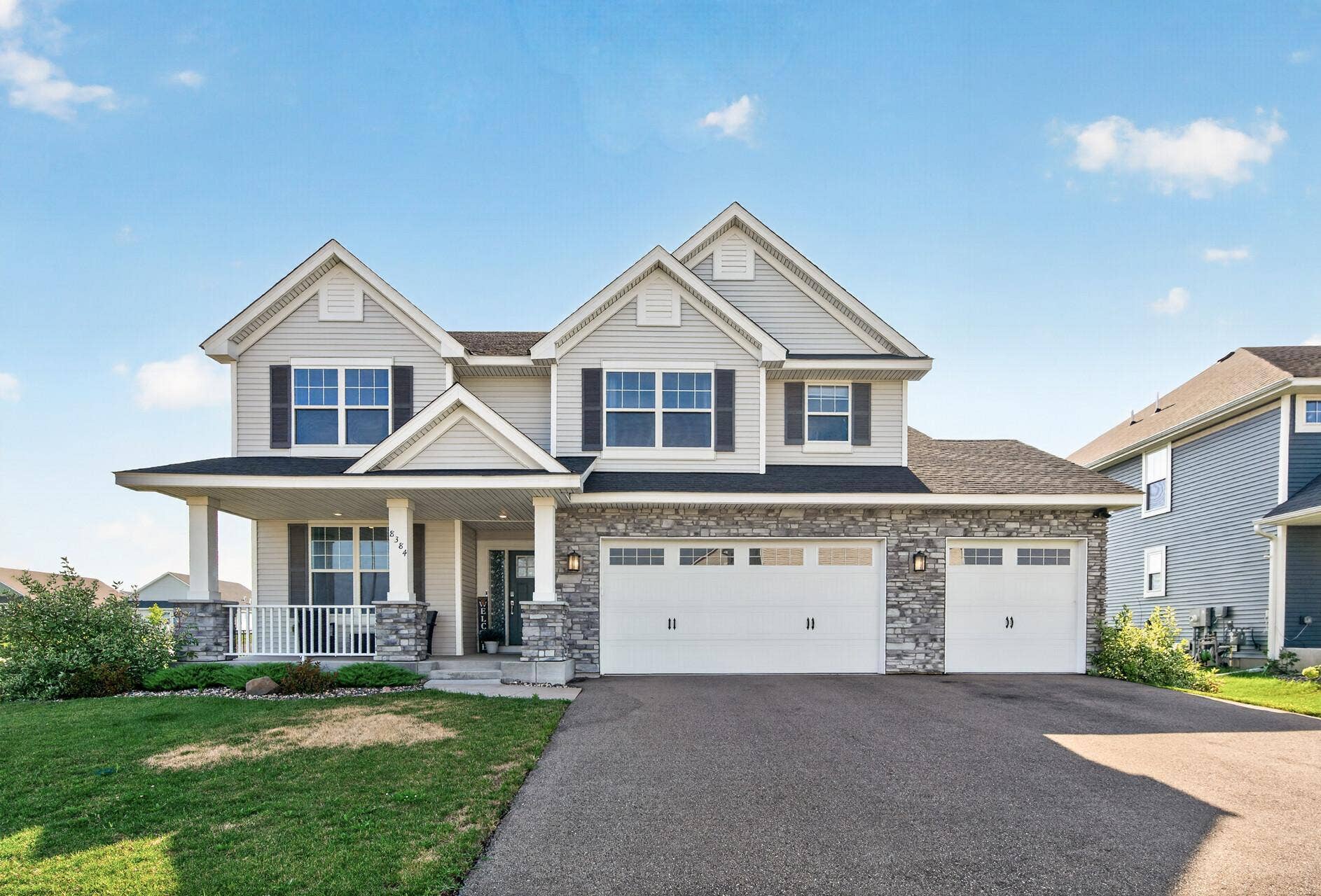 8384 Yearling Trail, Woodbury, MN 55129 8384 Yearling Trail, Woodbury, MN 55129