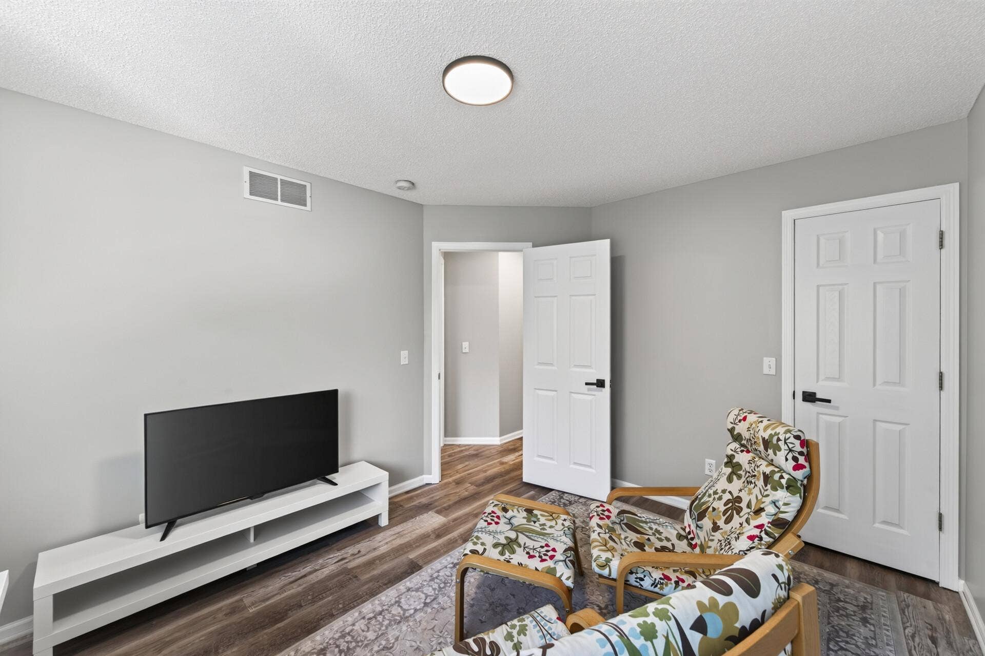 8630 Quarry Ridge Lane, #H, Woodbury, MN 55125 22_8630_Quarry22_mls.jpg