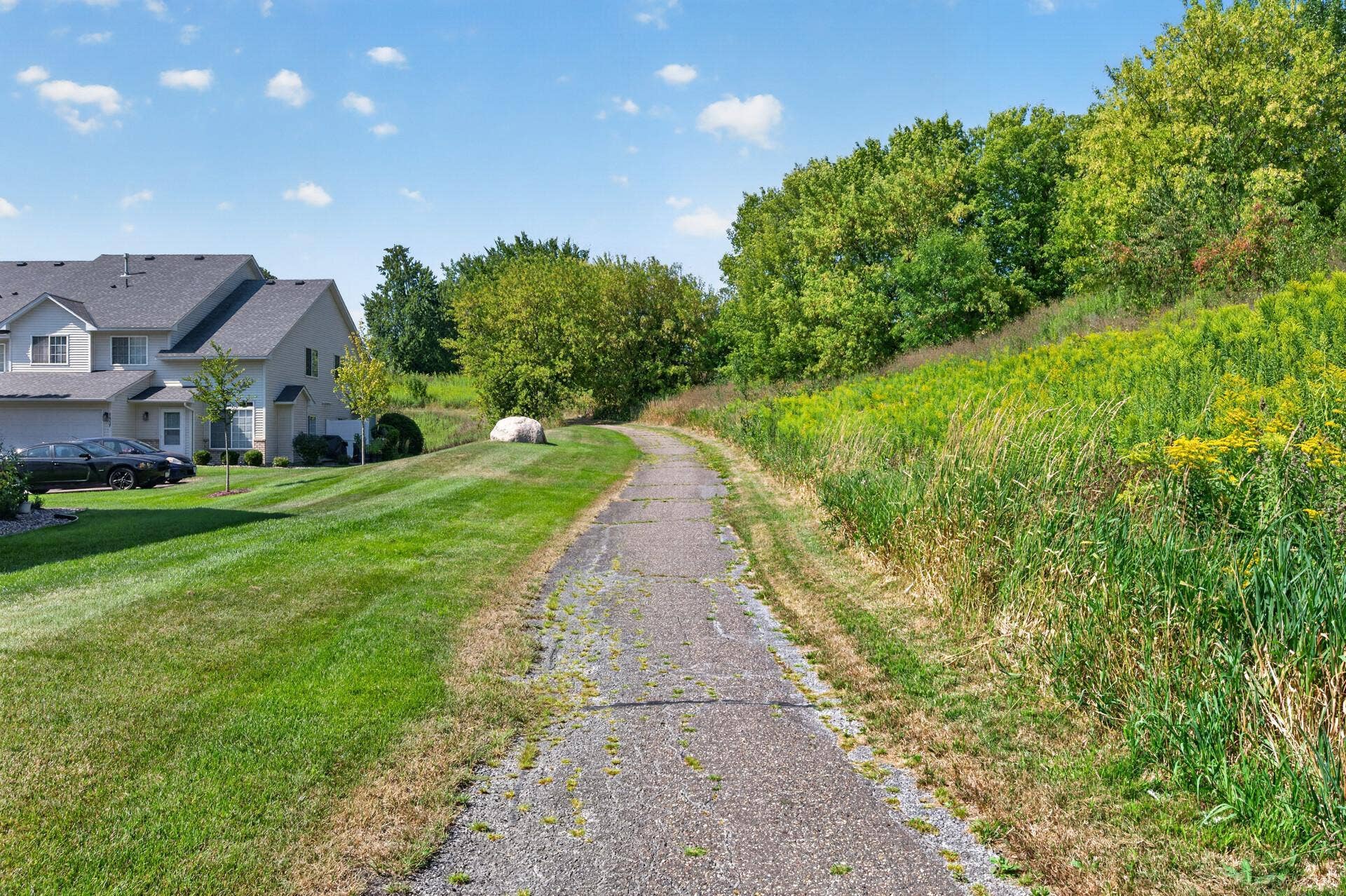 8630 Quarry Ridge Lane, #H, Woodbury, MN 55125 29_8630_Quarry29_mls.jpg