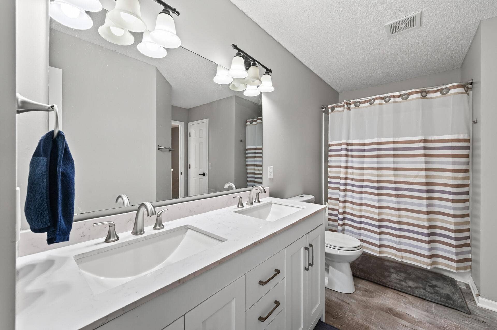 8630 Quarry Ridge Lane, #H, Woodbury, MN 55125 26_8630_Quarry26_mls.jpg