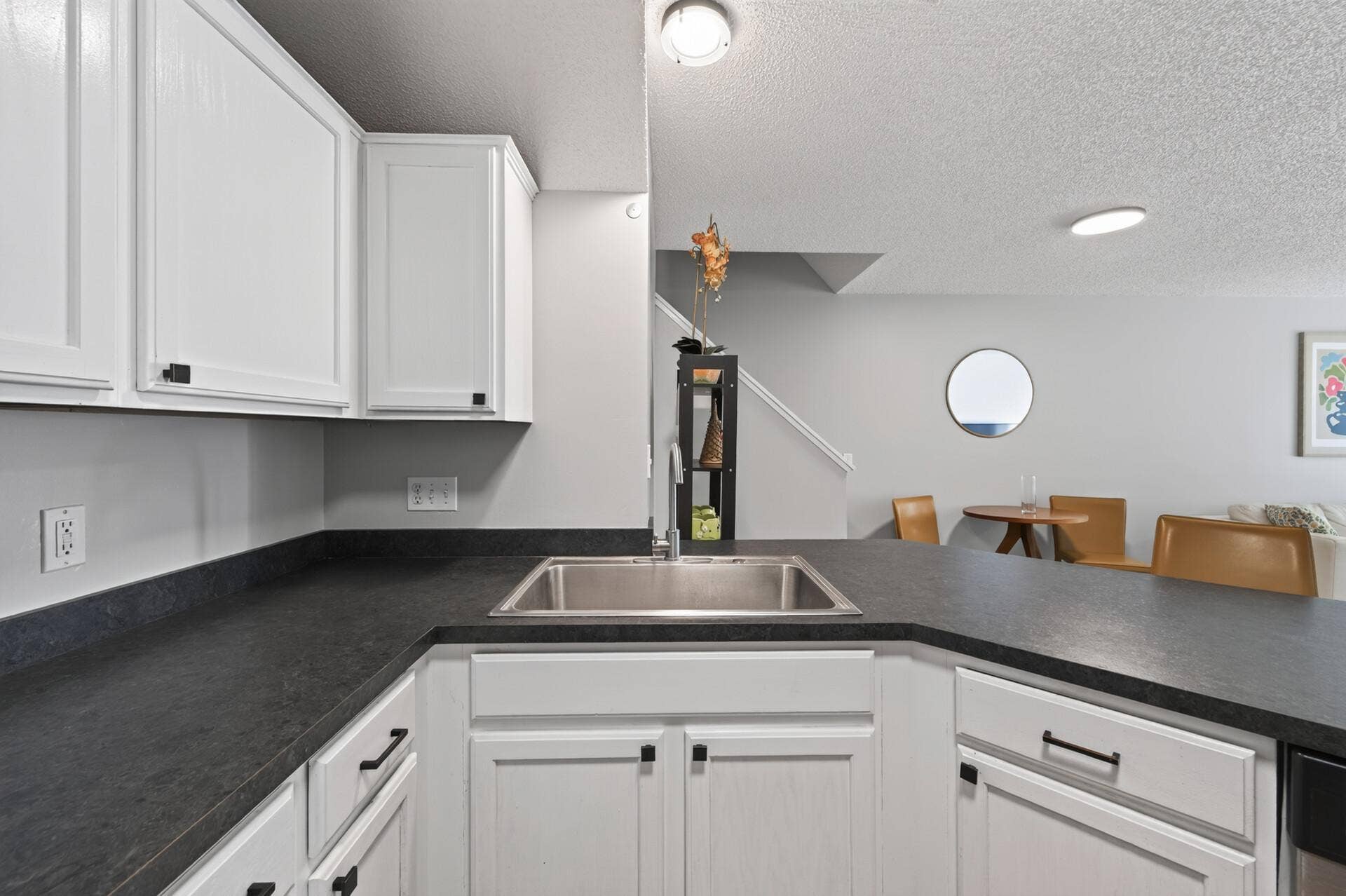 8630 Quarry Ridge Lane, #H, Woodbury, MN 55125 18_8630_Quarry18_mls.jpg