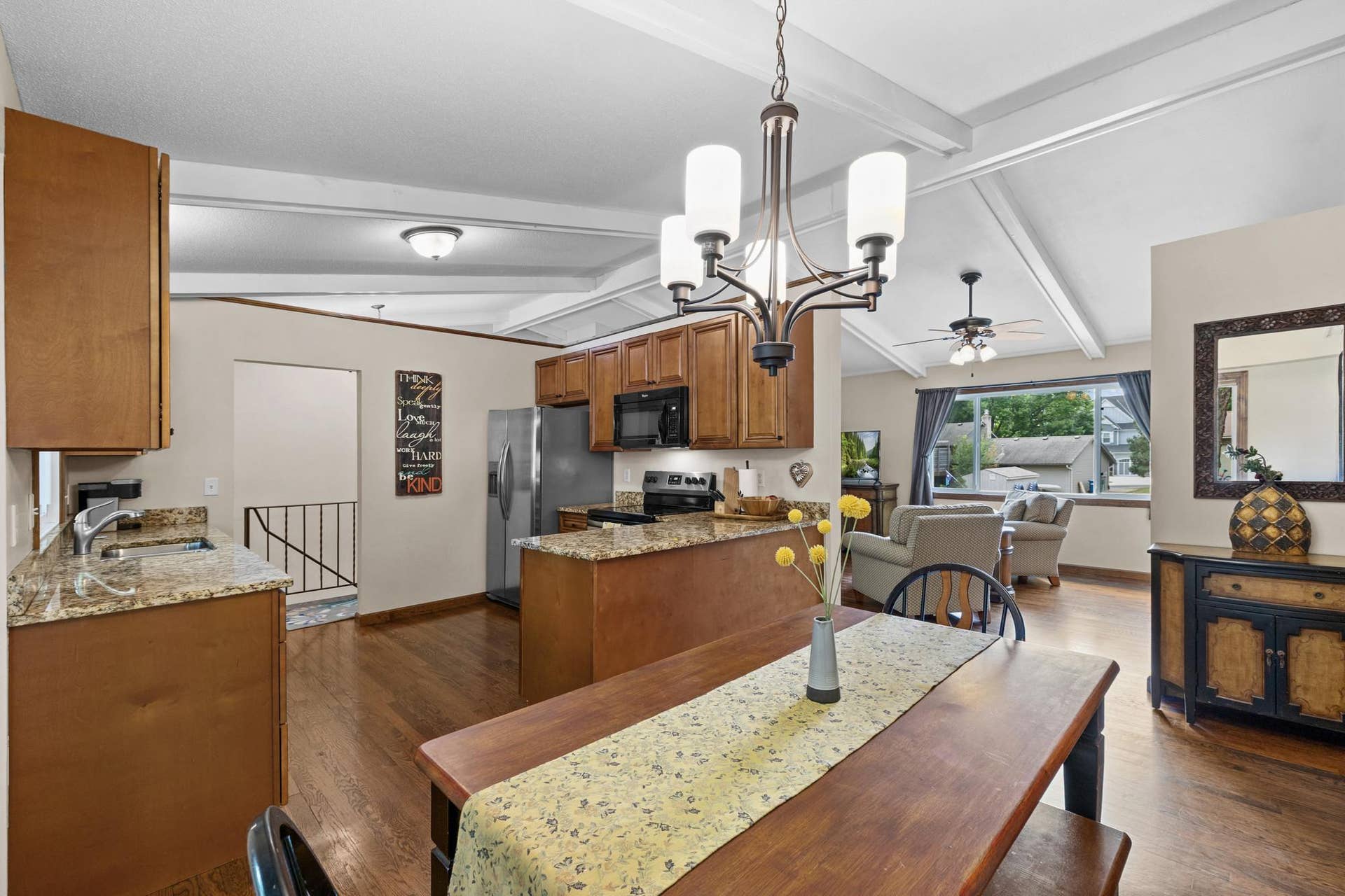 7835 Berkshire Lane N, Maple Grove, MN 55311 7835 Berkshire Lane N, Maple Grove, MN 55311