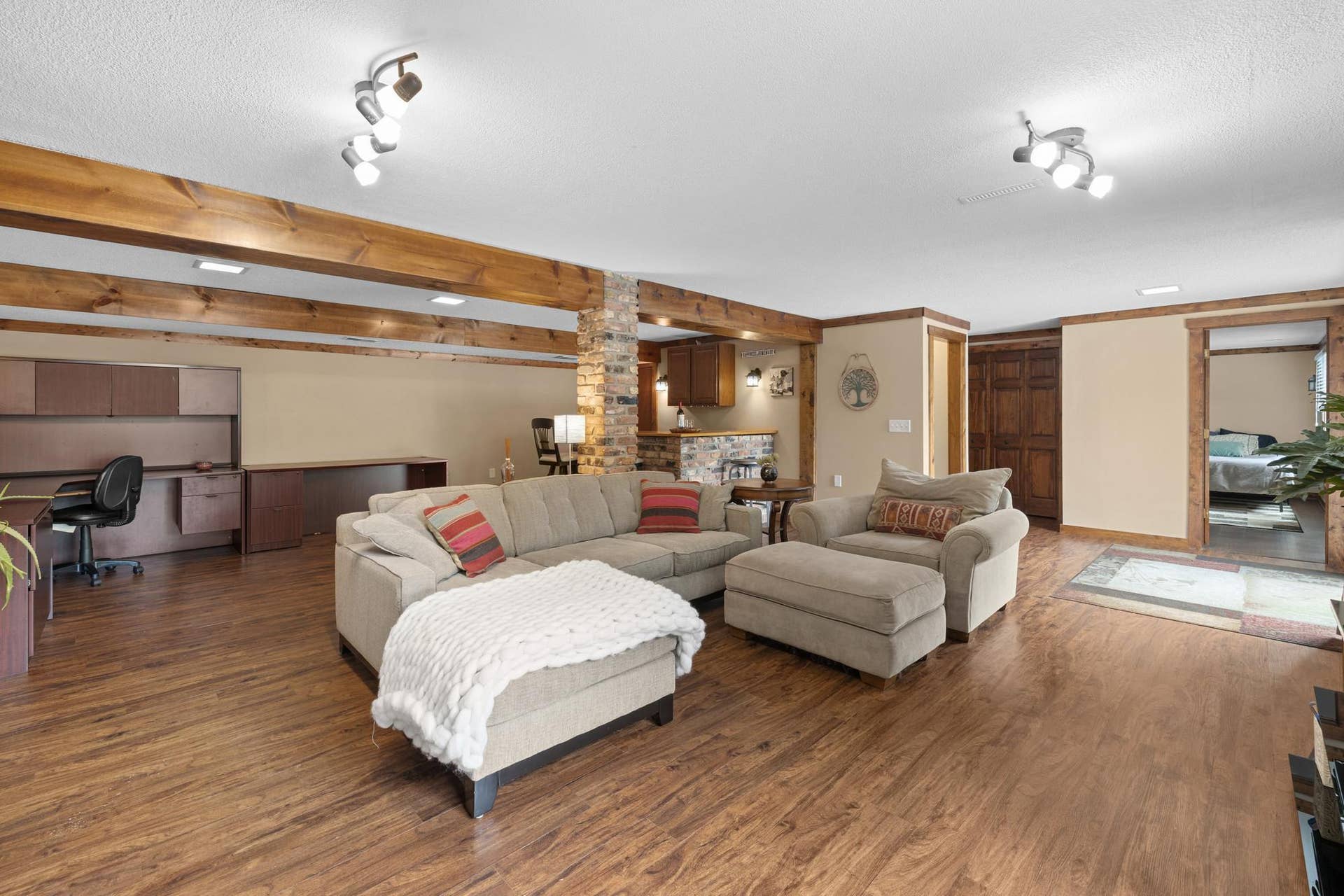 7835 Berkshire Lane N, Maple Grove, MN 55311 7835 Berkshire Lane N, Maple Grove, MN 55311