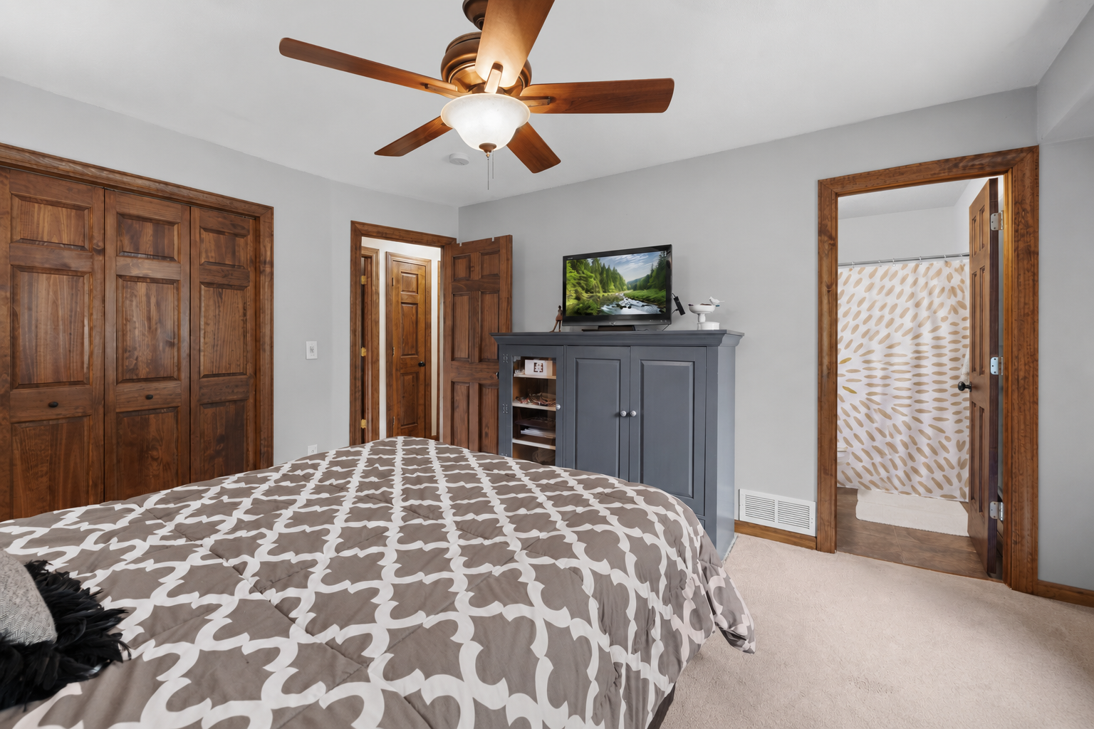 7835 Berkshire Lane N, Maple Grove, MN 55311 7835 Berkshire Lane N, Maple Grove, MN 55311