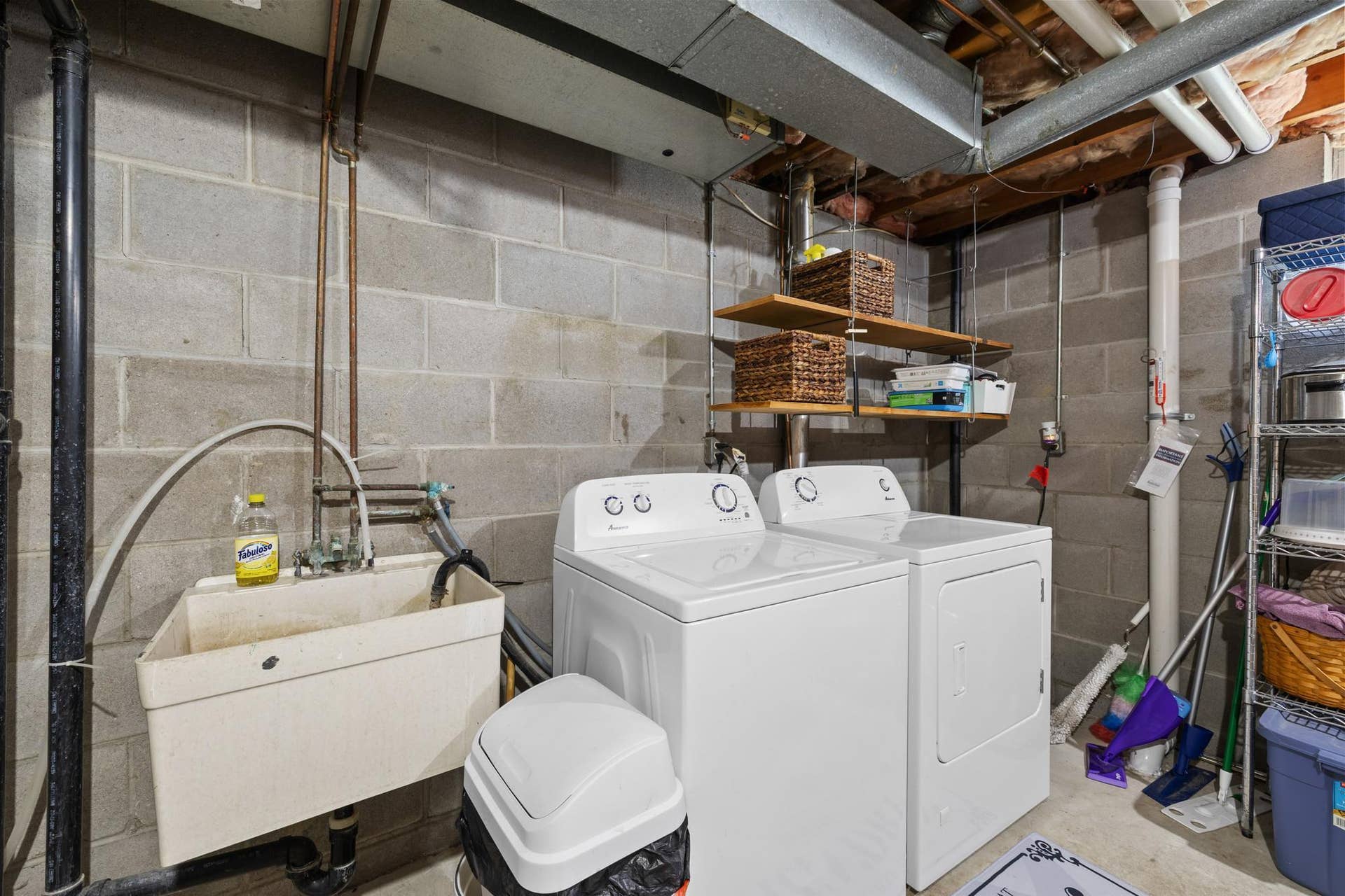 7835 Berkshire Lane N, Maple Grove, MN 55311 7835 Berkshire Lane N, Maple Grove, MN 55311