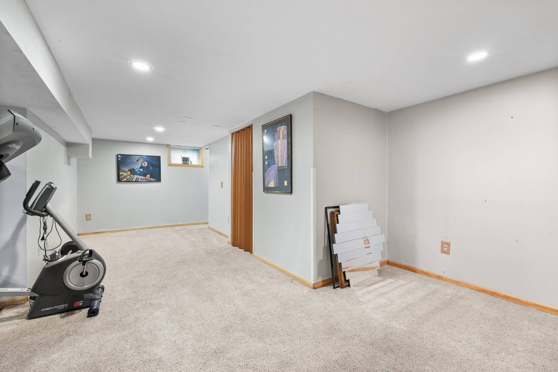 6701 Regent Avenue N, Brooklyn Center, MN 55429 6701 Regent Avenue N, Brooklyn Center, MN 55429