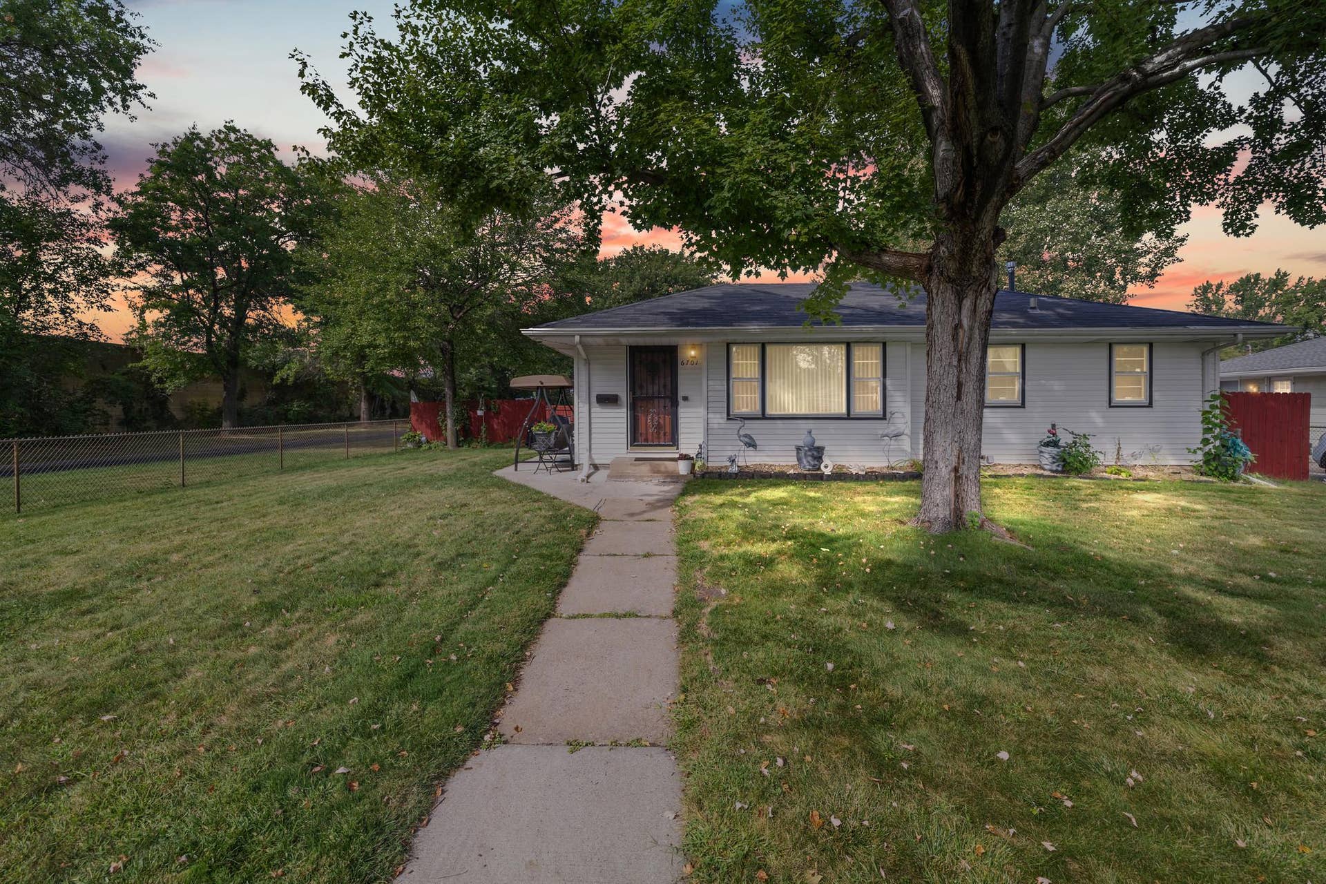 6701 Regent Avenue N, Brooklyn Center, MN 55429 6701 Regent Avenue N, Brooklyn Center, MN 55429