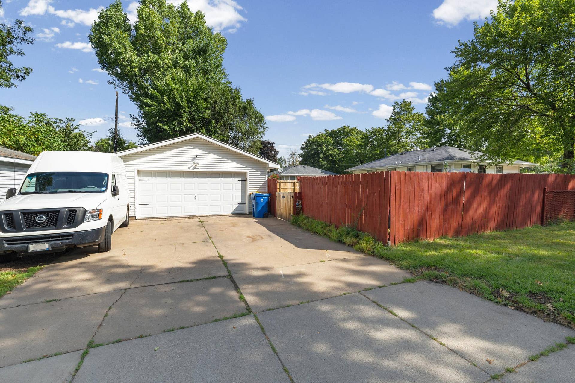 6701 Regent Avenue N, Brooklyn Center, MN 55429 6701 Regent Avenue N, Brooklyn Center, MN 55429
