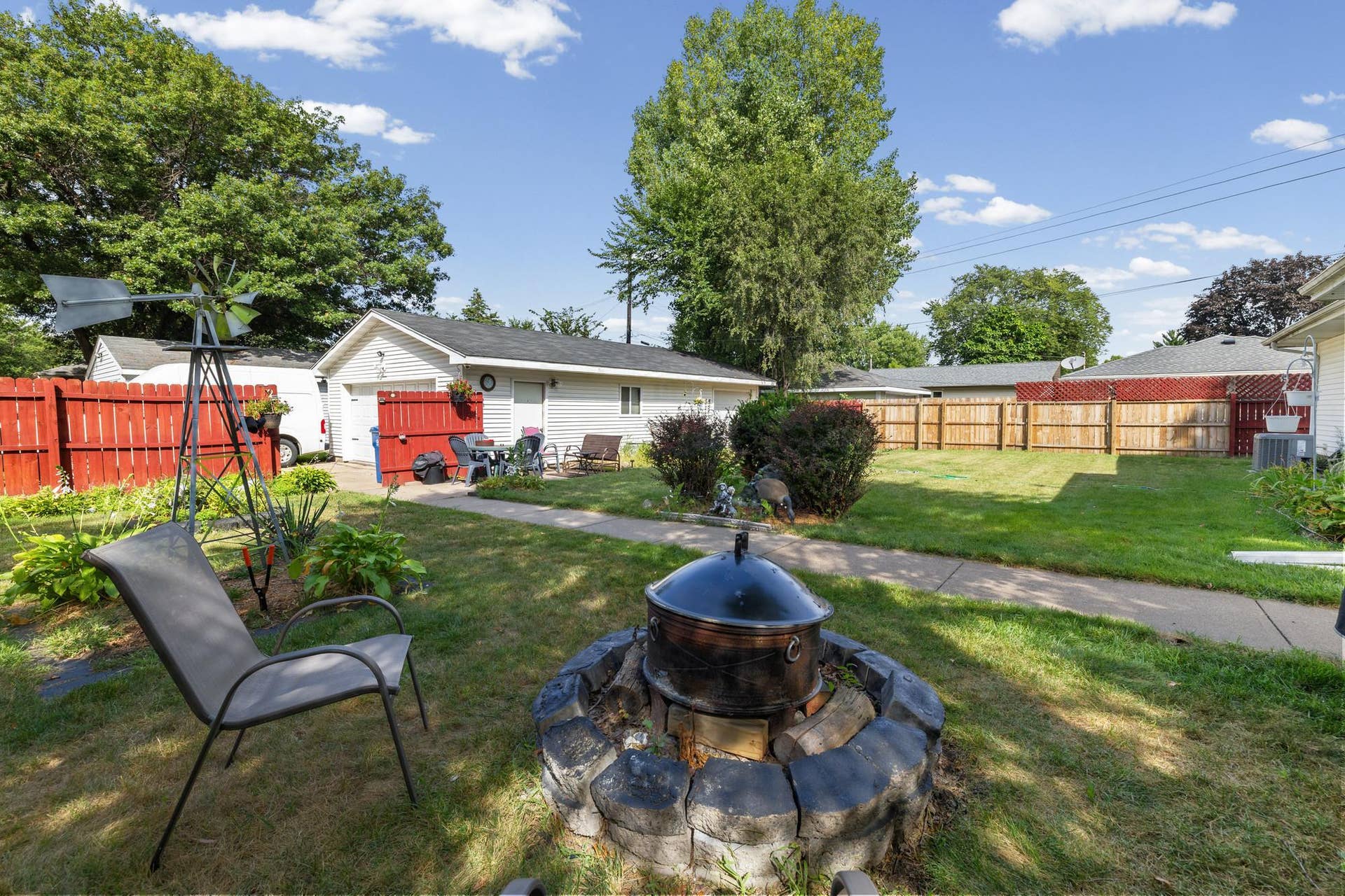 6701 Regent Avenue N, Brooklyn Center, MN 55429 6701 Regent Avenue N, Brooklyn Center, MN 55429
