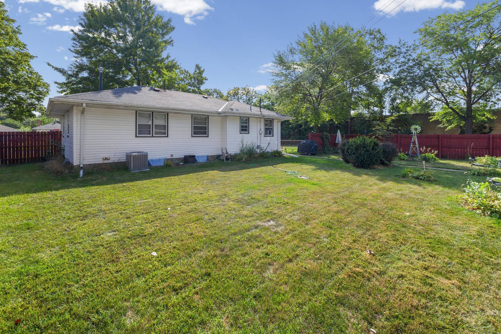 6701 Regent Avenue N, Brooklyn Center, MN 55429 6701 Regent Avenue N, Brooklyn Center, MN 55429