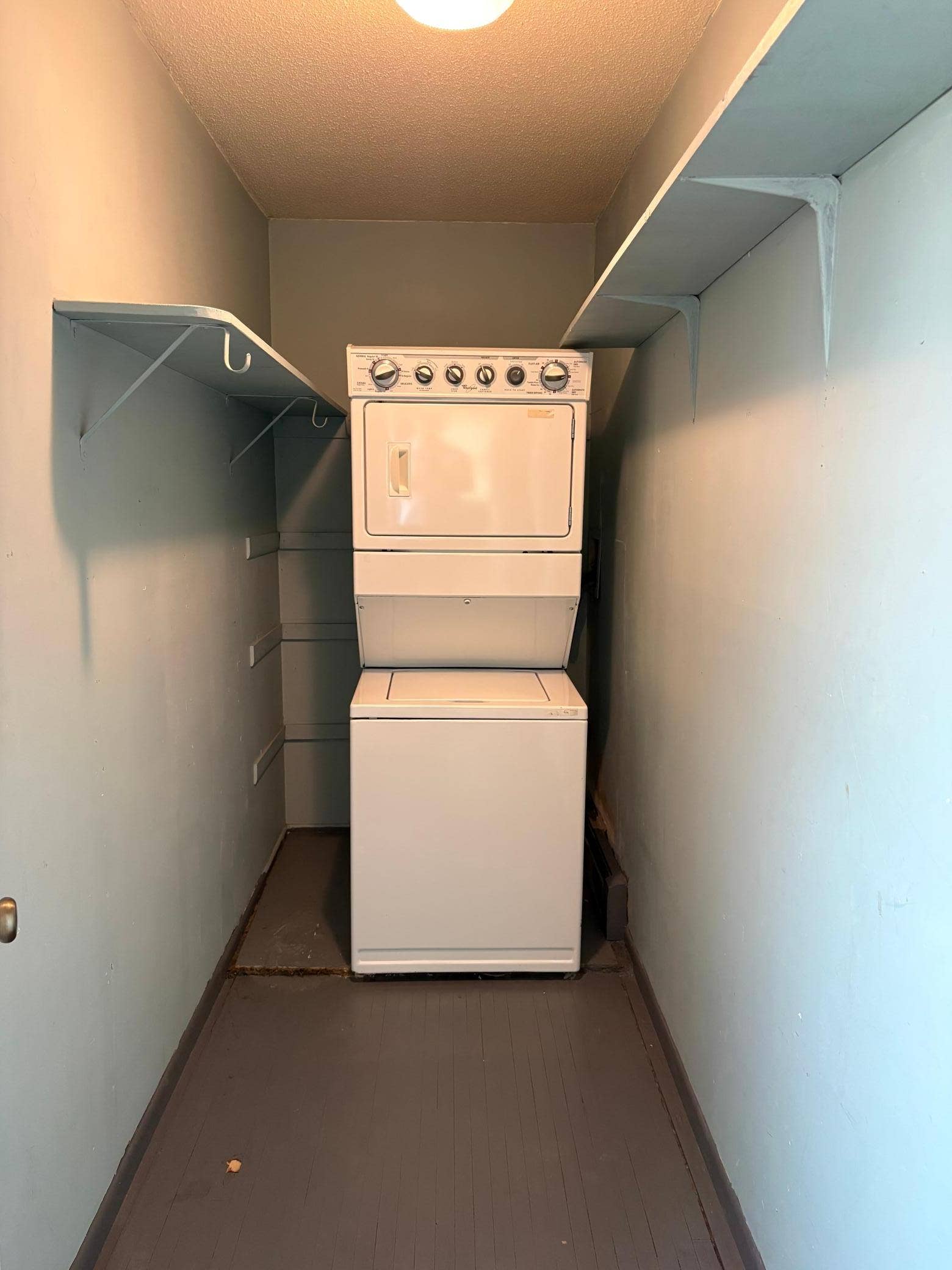 1604 Elliot Avenue, 24, Minneapolis, MN 55404 Laundry