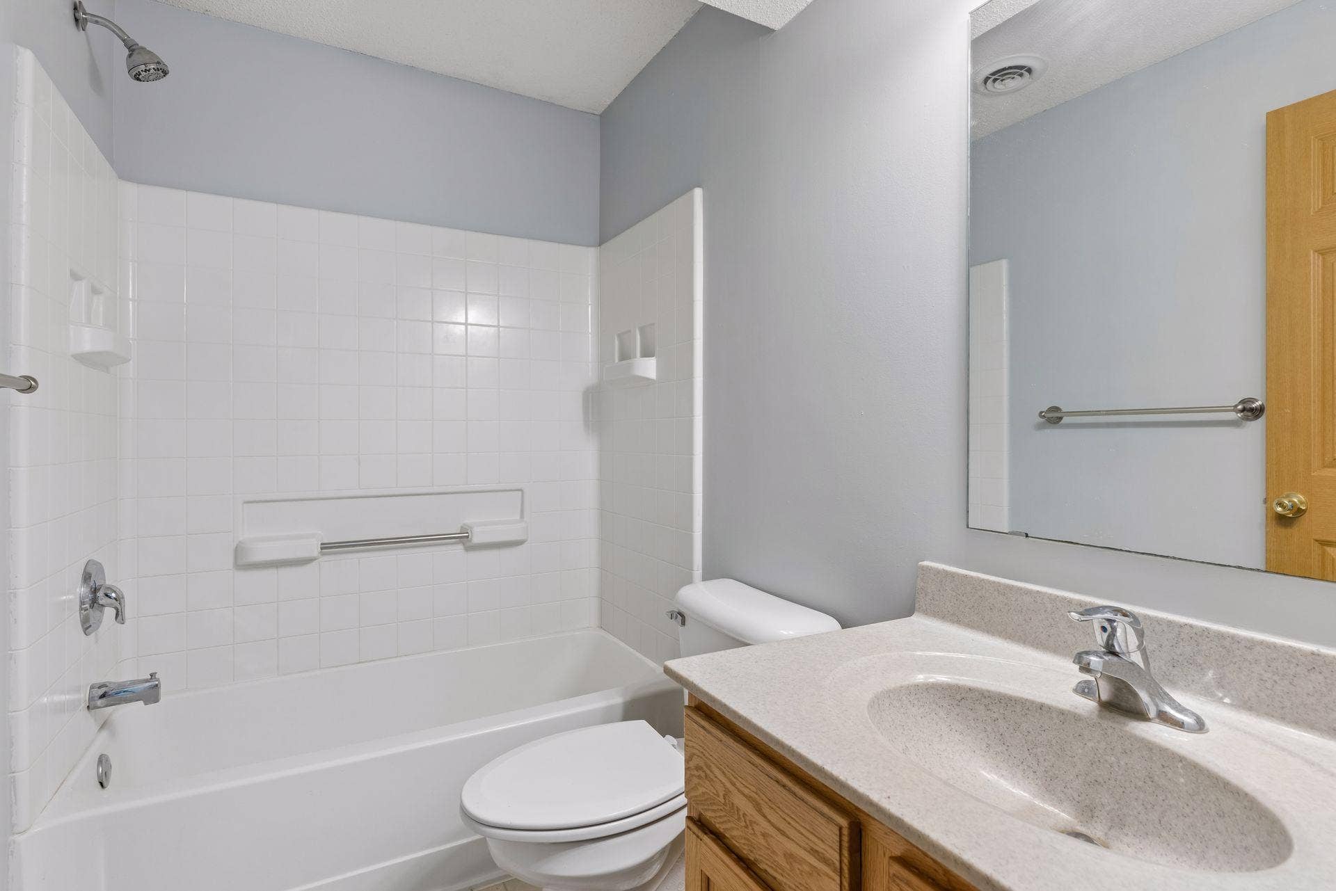 lower level full bath