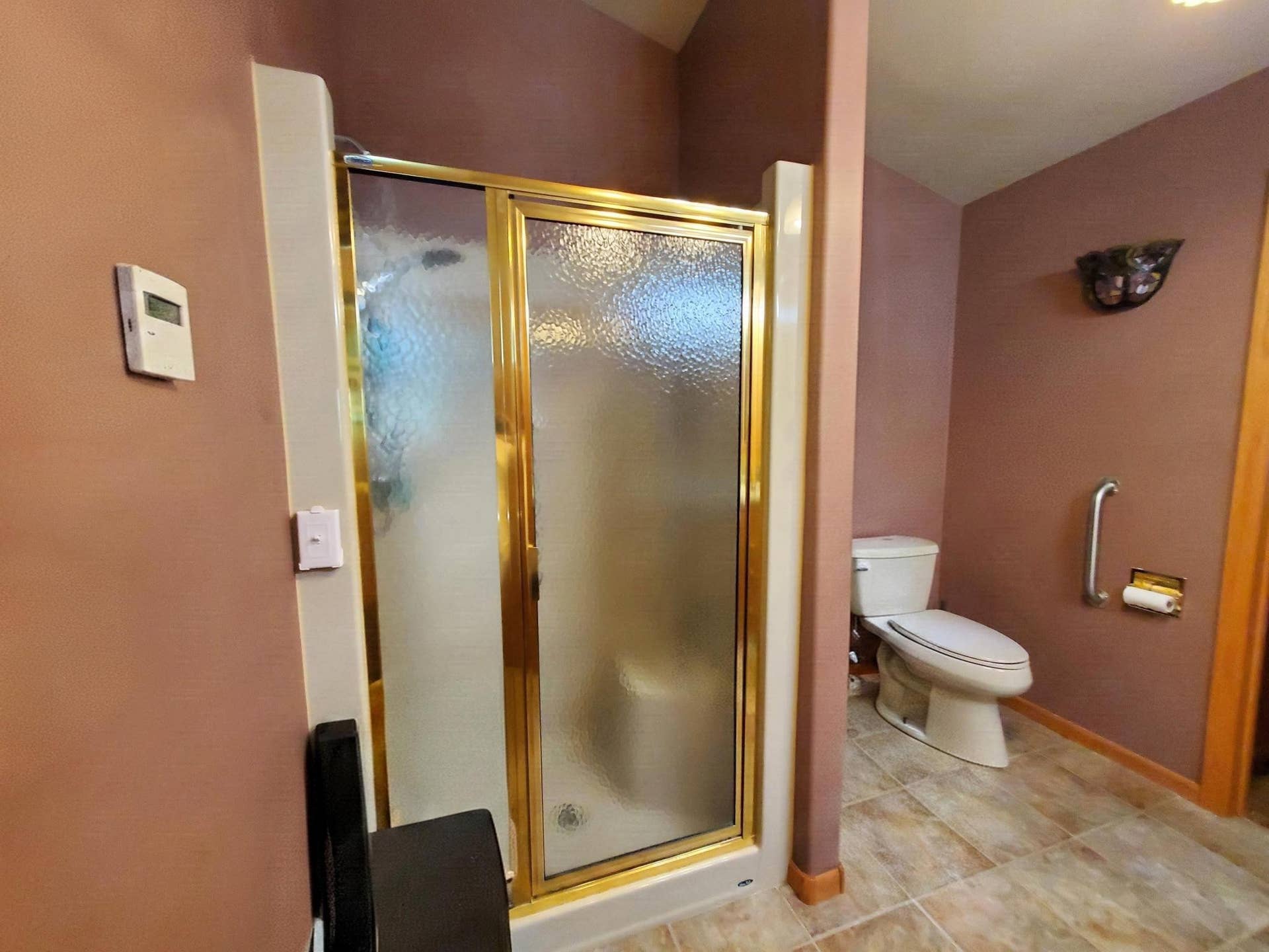 4050 Gryce Styne Road NE, Bemidji, MN 56601 main floor bathroom